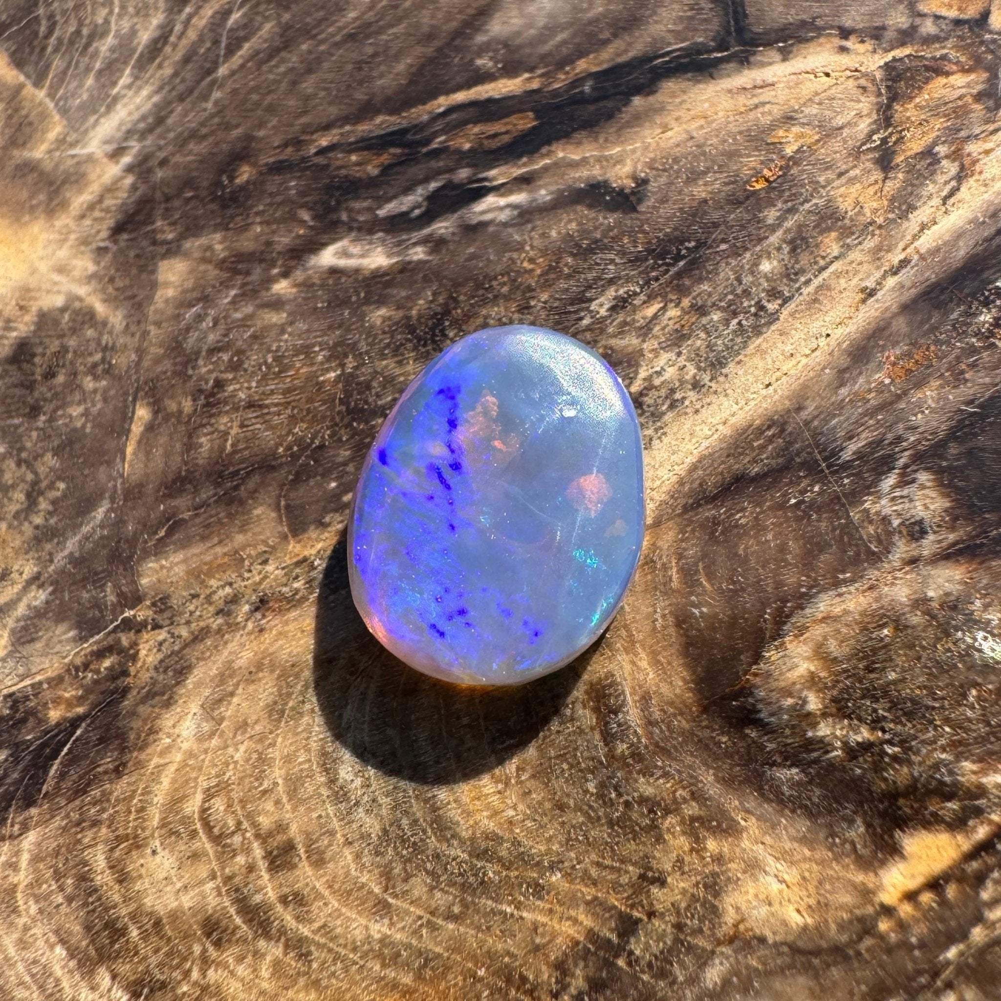 2.9ct Hand - cut Solid Lightning Ridge Semi Black Opal