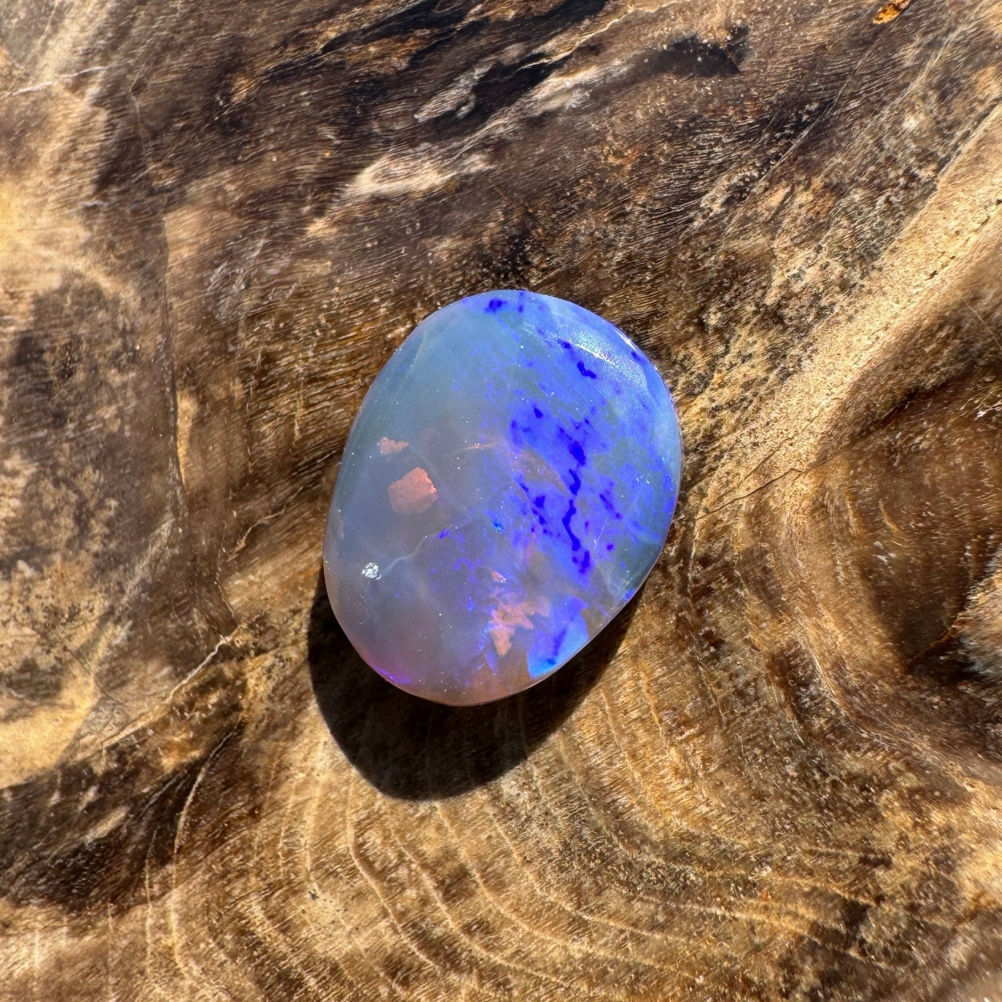 2.9ct Hand - cut Solid Lightning Ridge Semi Black Opal