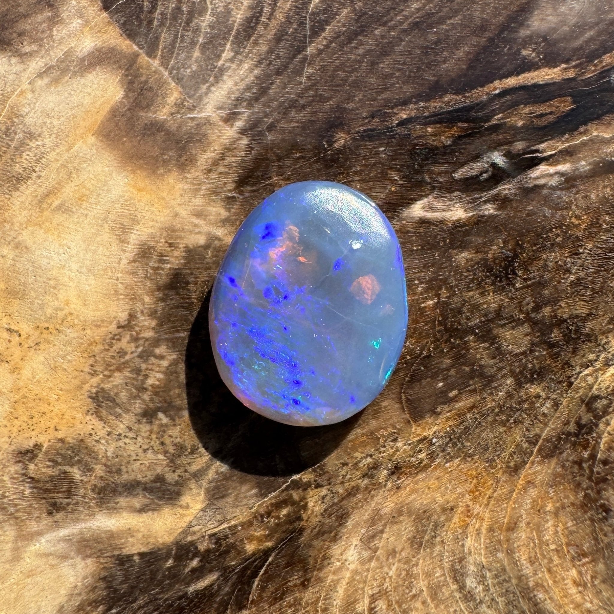 2.9ct Hand - cut Solid Lightning Ridge Semi Black Opal