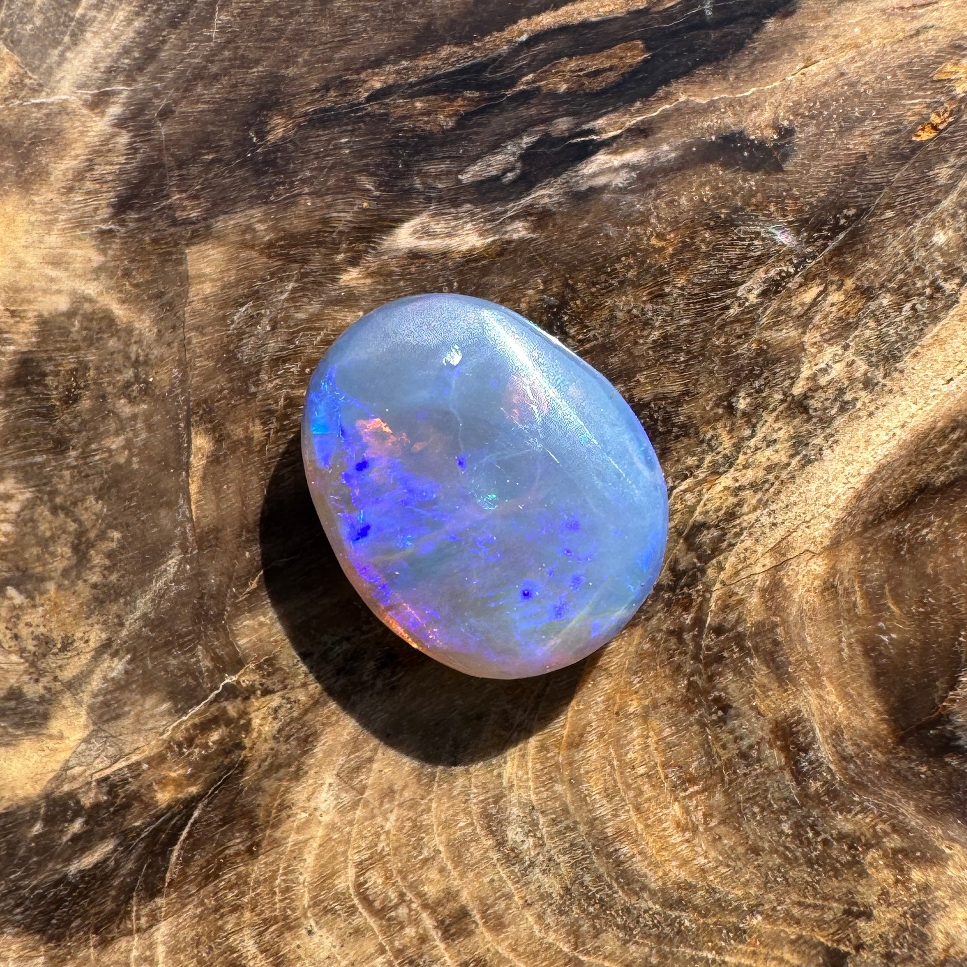 2.9ct Hand - cut Solid Lightning Ridge Semi Black Opal