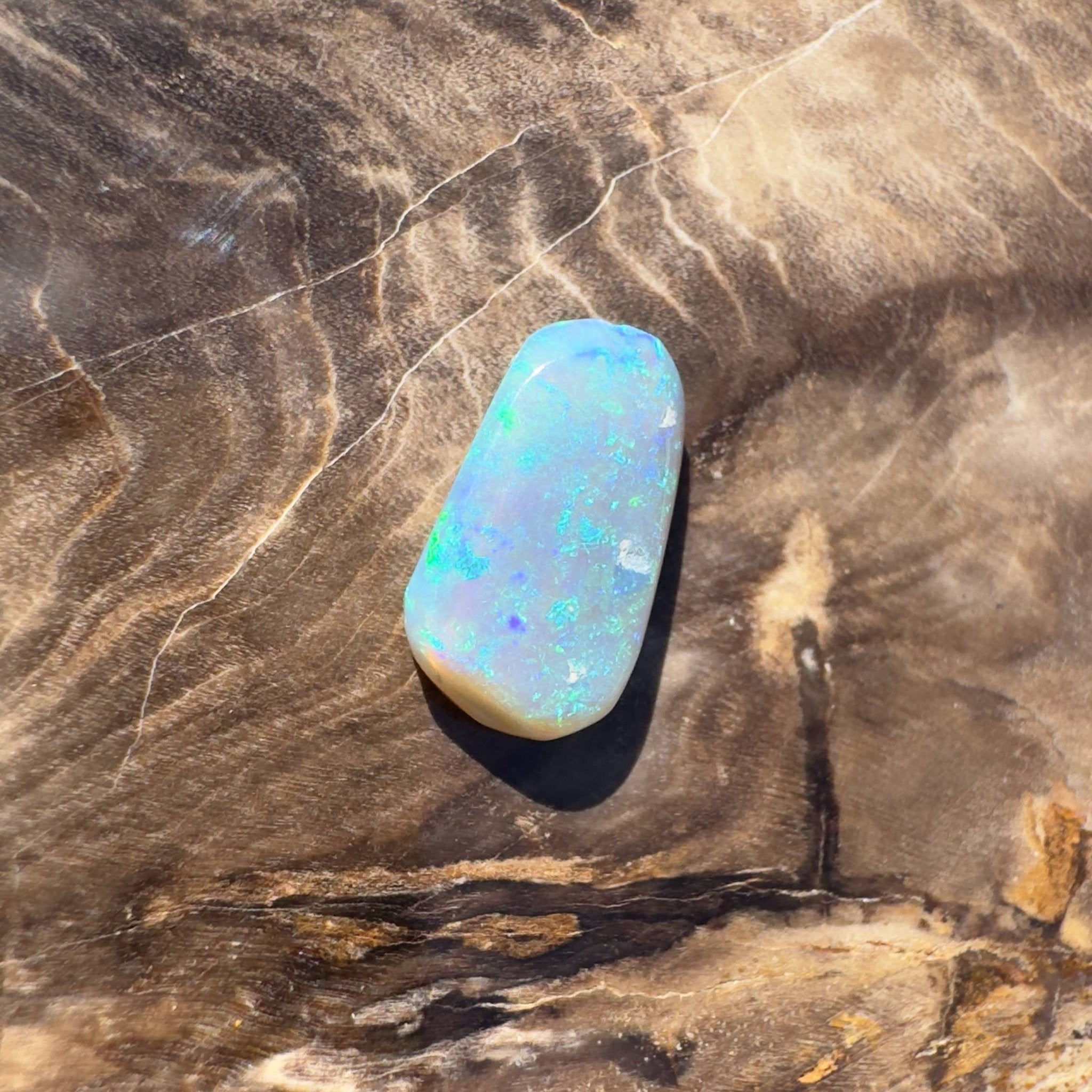 2ct Hand - cut Solid Lightning Ridge Semi Black Opal