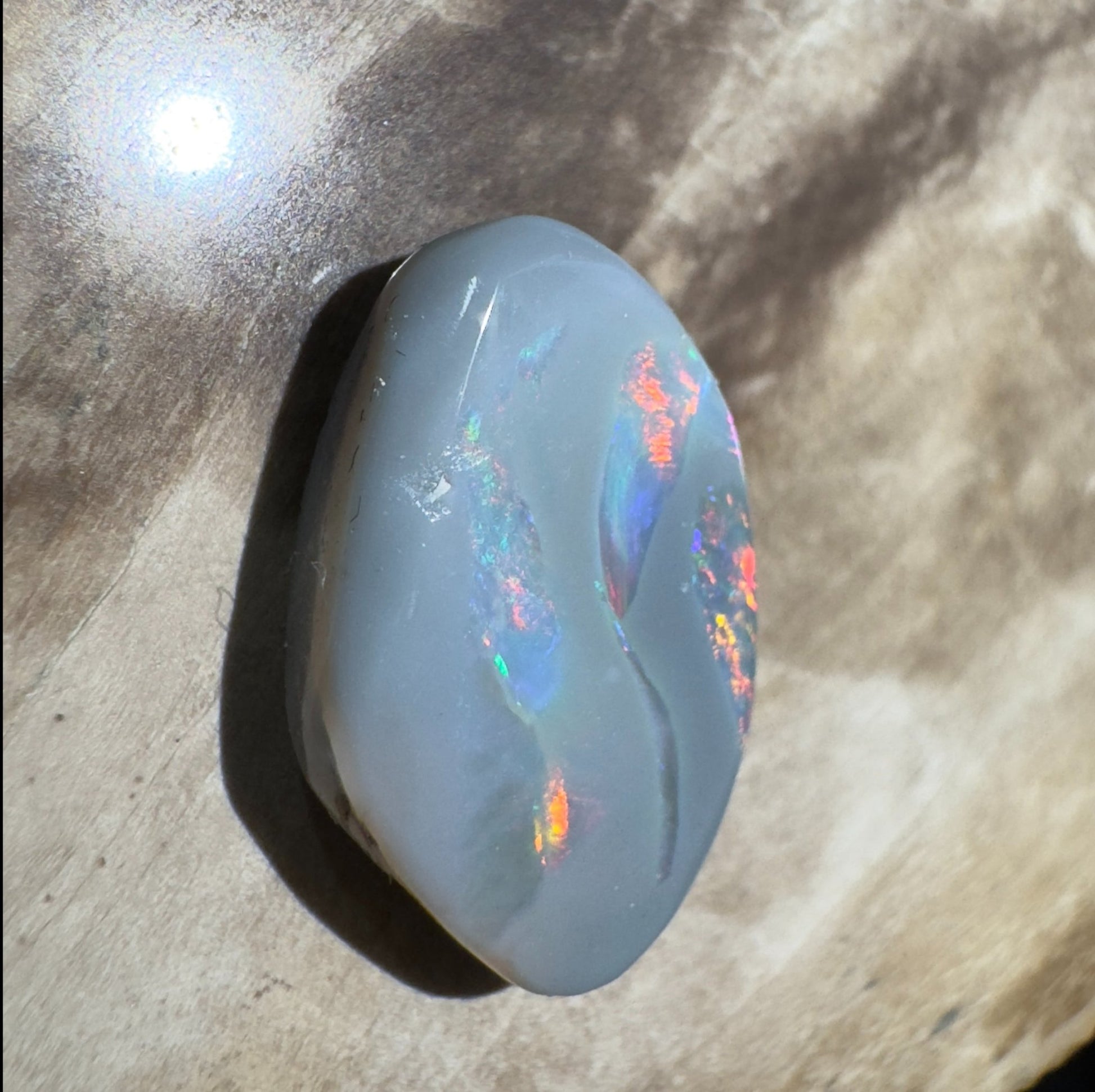 3.1ct Hand - cut Solid Lightning Ridge Semi Black Opal
