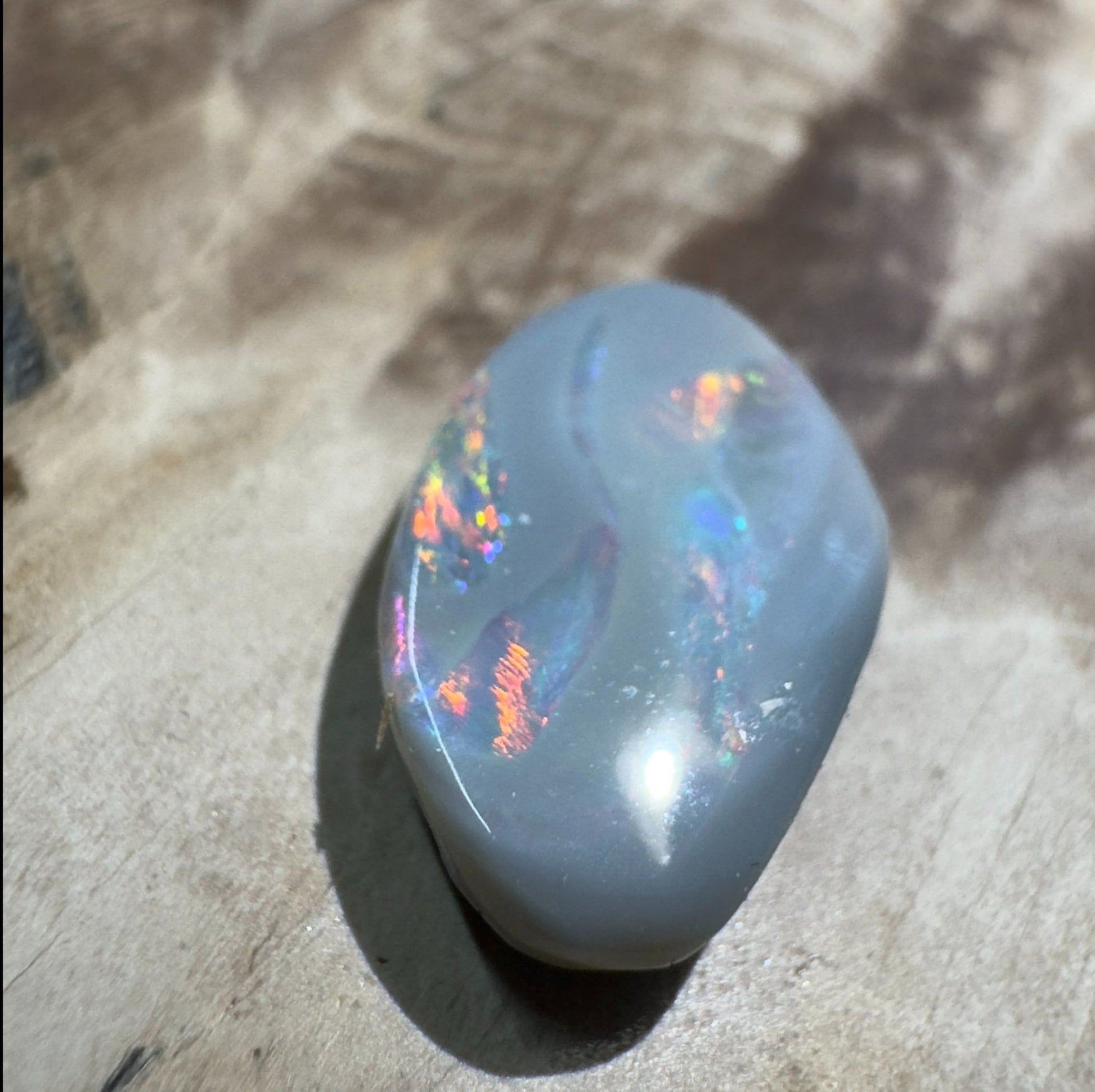 3.1ct Hand - cut Solid Lightning Ridge Semi Black Opal