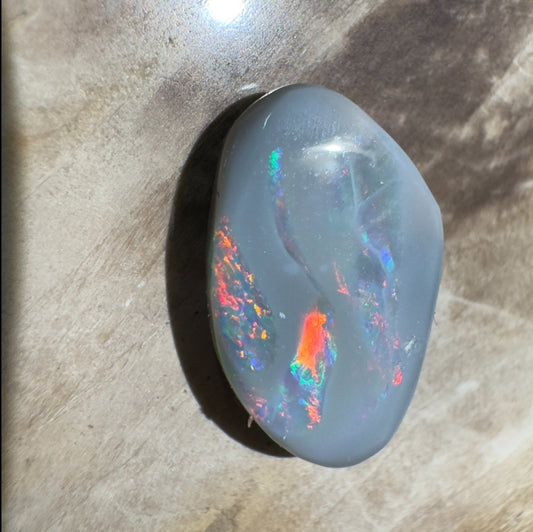 3.1ct Hand - cut Solid Lightning Ridge Semi Black Opal