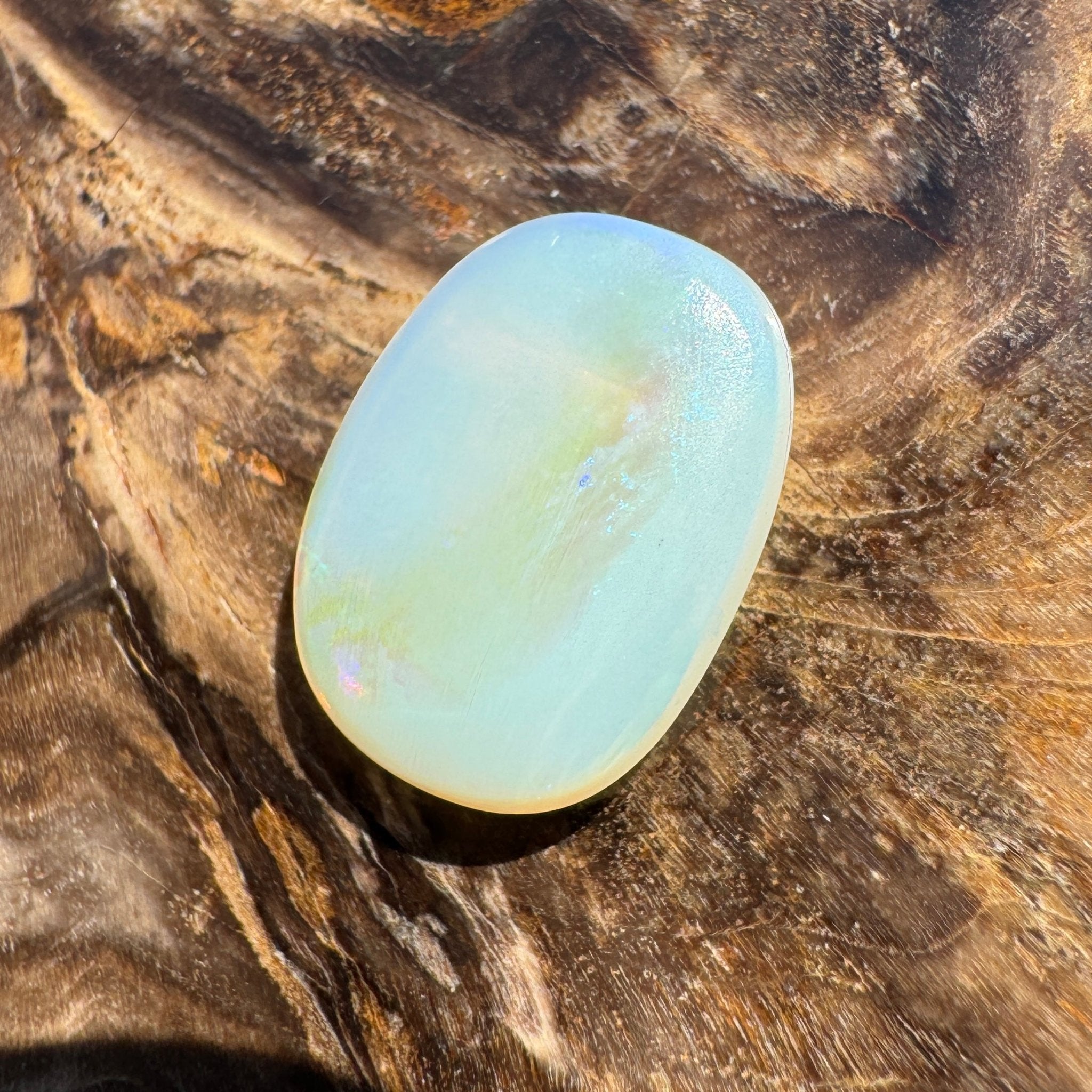 3.4ct Hand - cut Solid Coober Pedy Opal