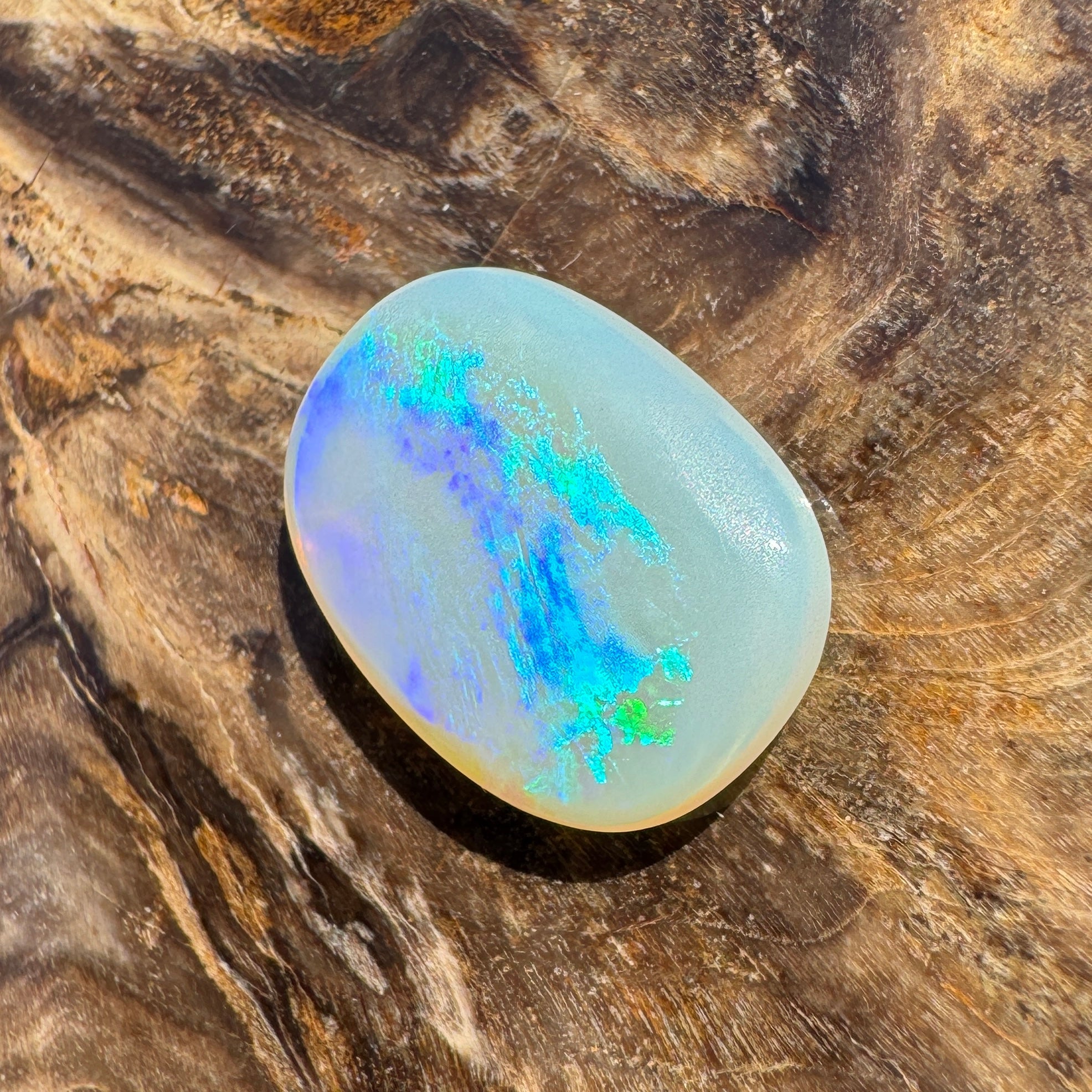 3.4ct Hand - cut Solid Coober Pedy Opal