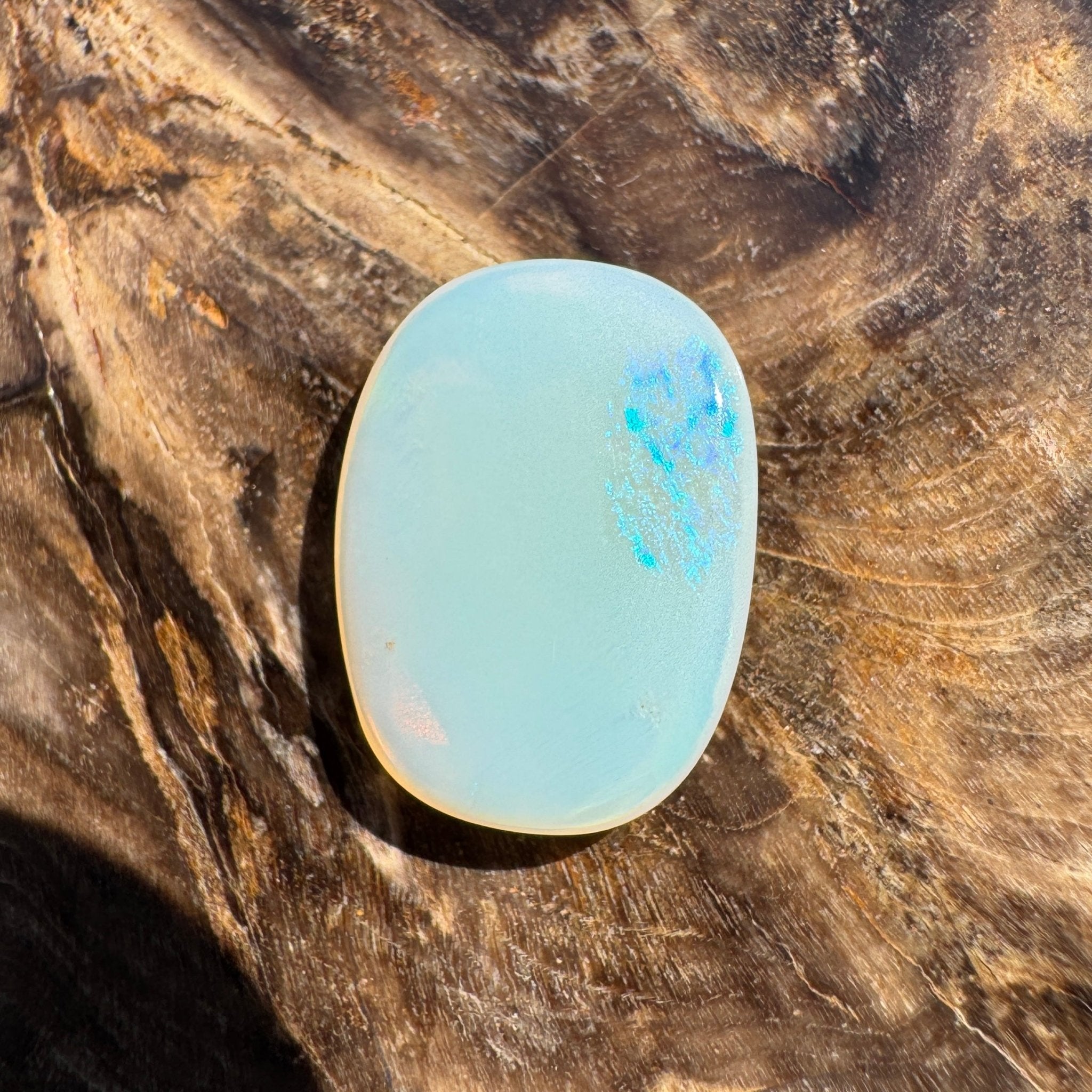 3.4ct Hand - cut Solid Coober Pedy Opal