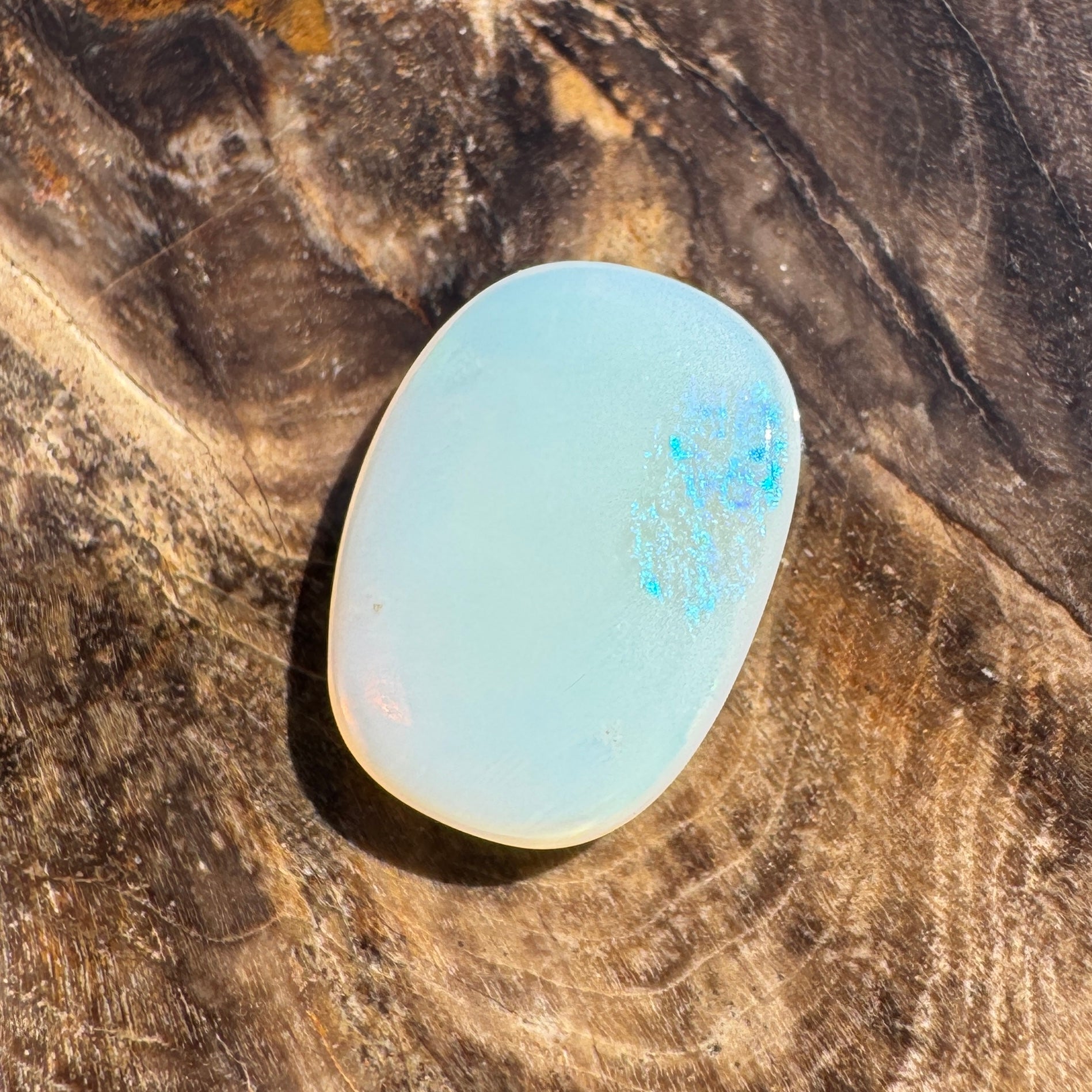 3.4ct Hand - cut Solid Coober Pedy Opal