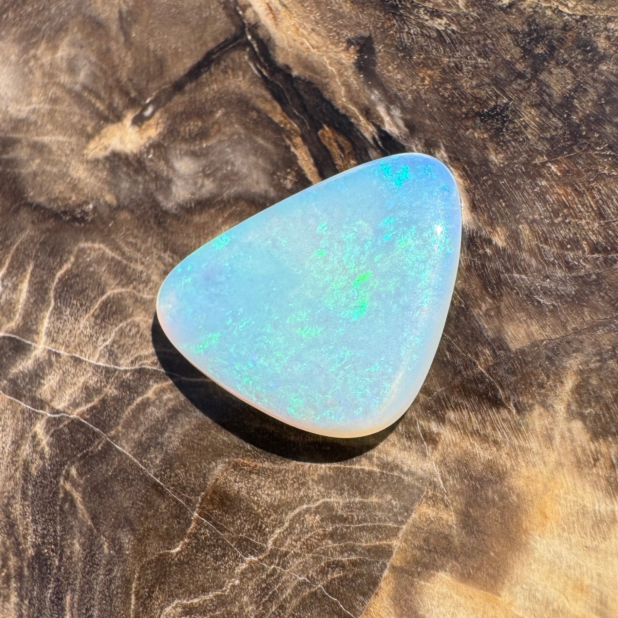 3.4ct Hand - cut Solid Coober Pedy Opal