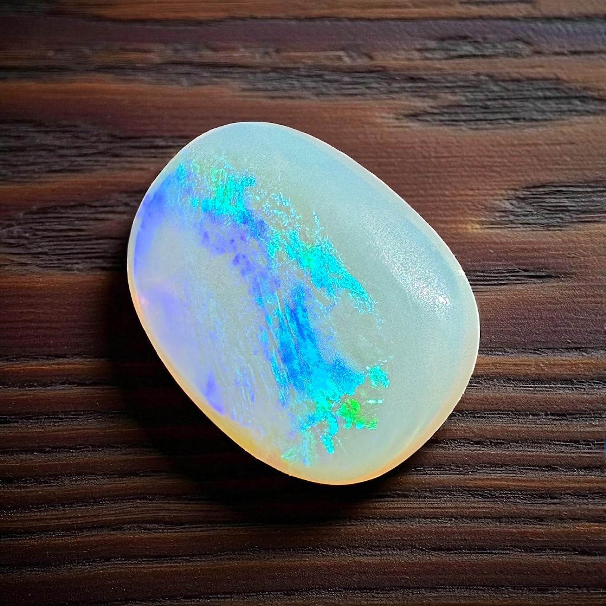 3.4ct Hand - cut Solid Coober Pedy Opal