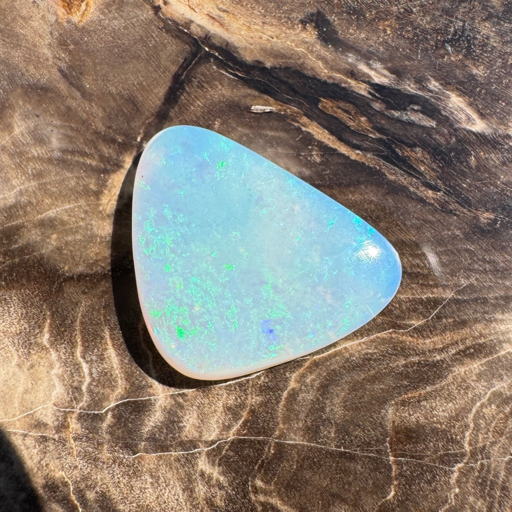 3.4ct Hand - cut Solid Coober Pedy Opal