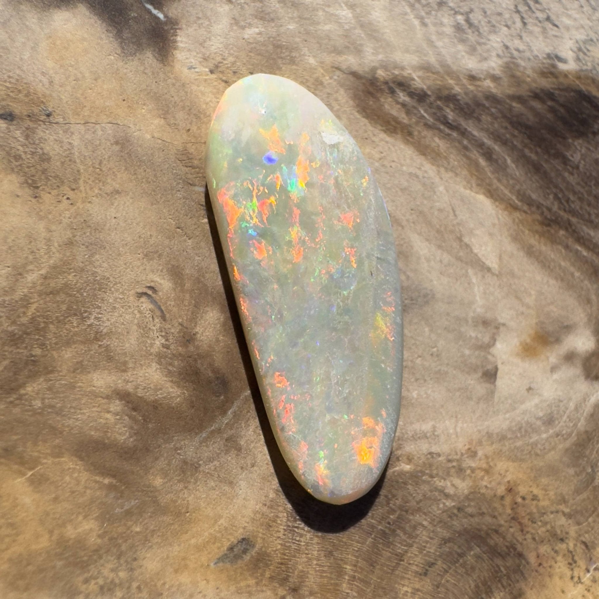 3.6CT Hand - cut Solid Australian Coober Pedy Opal
