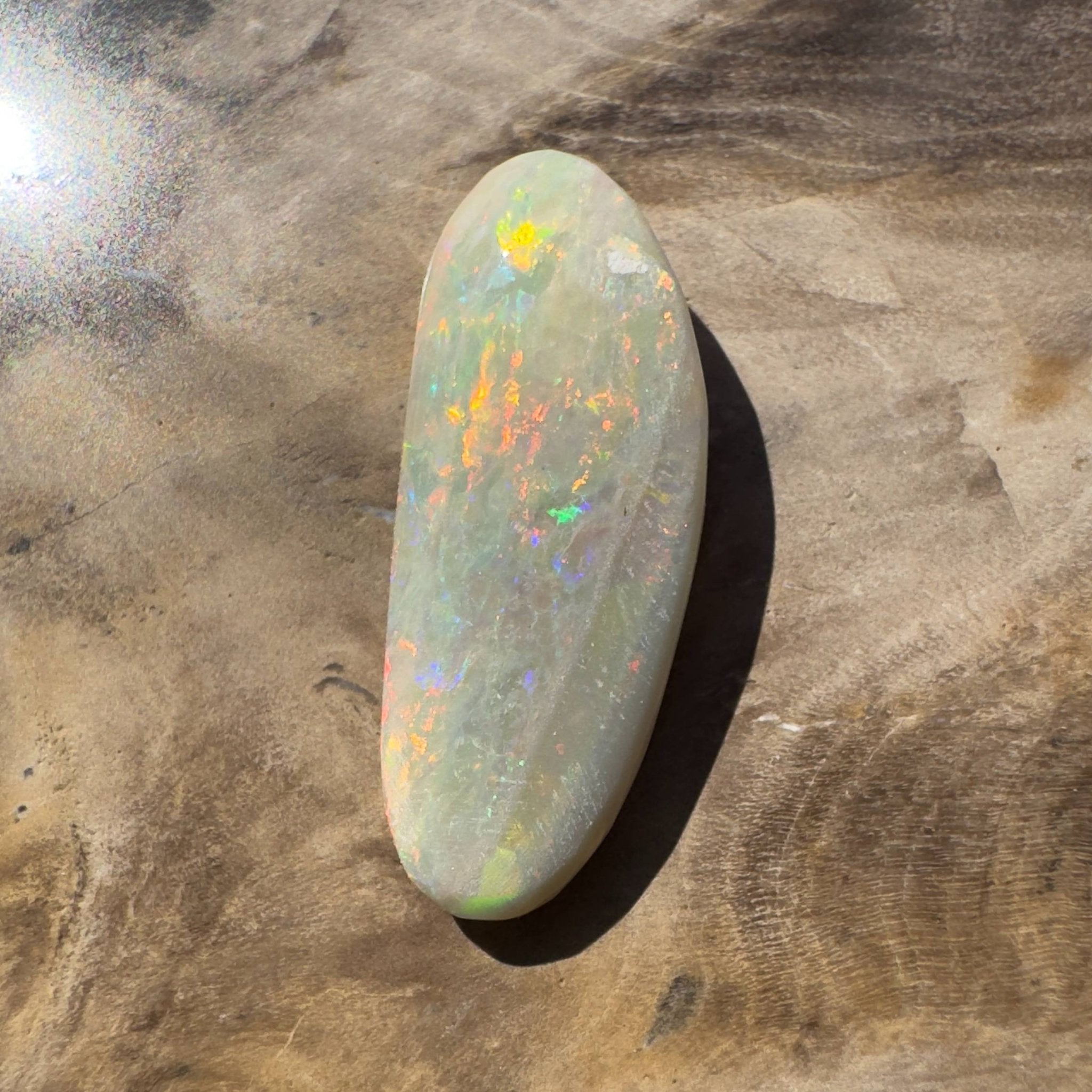 3.6CT Hand - cut Solid Australian Coober Pedy Opal