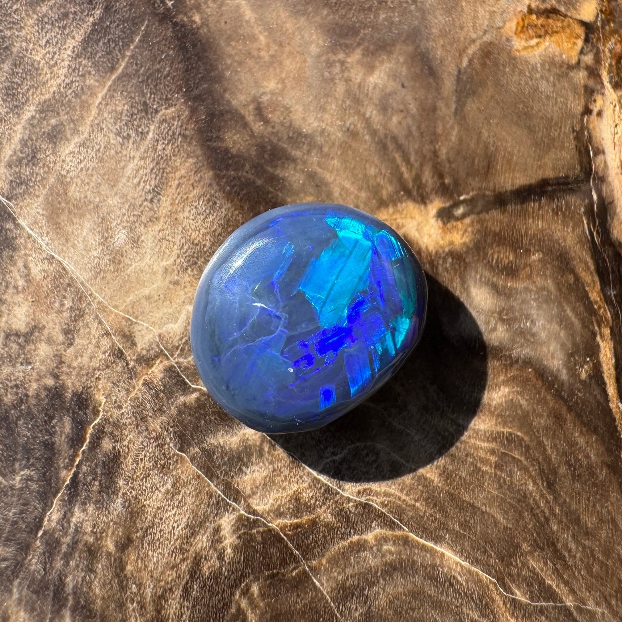 3.6ct Hand - cut Solid Lightning Ridge Semi Black Opal