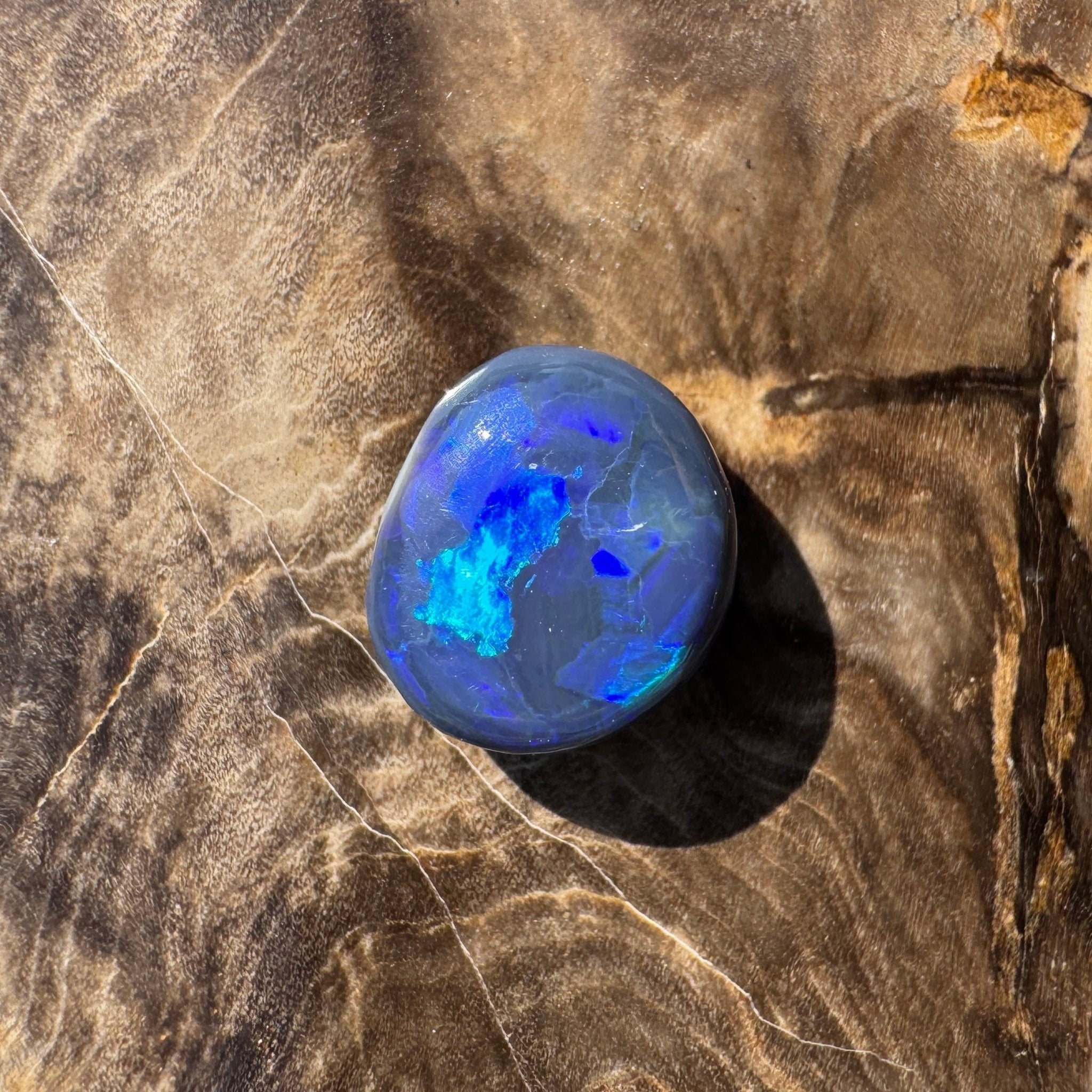 3.6ct Hand - cut Solid Lightning Ridge Semi Black Opal