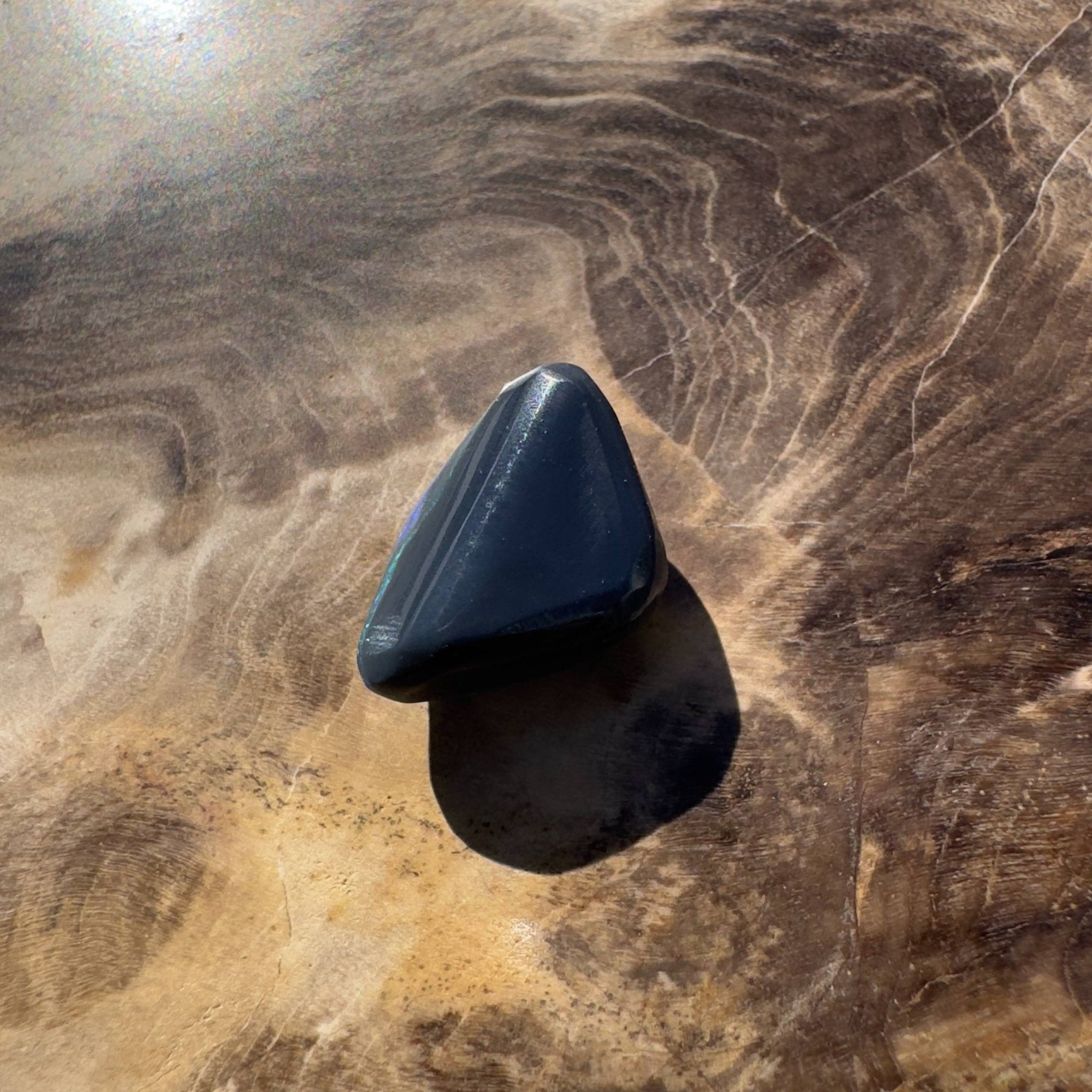 3.7CT Hand - cut Solid Australian Lightning Ridge Black Opal