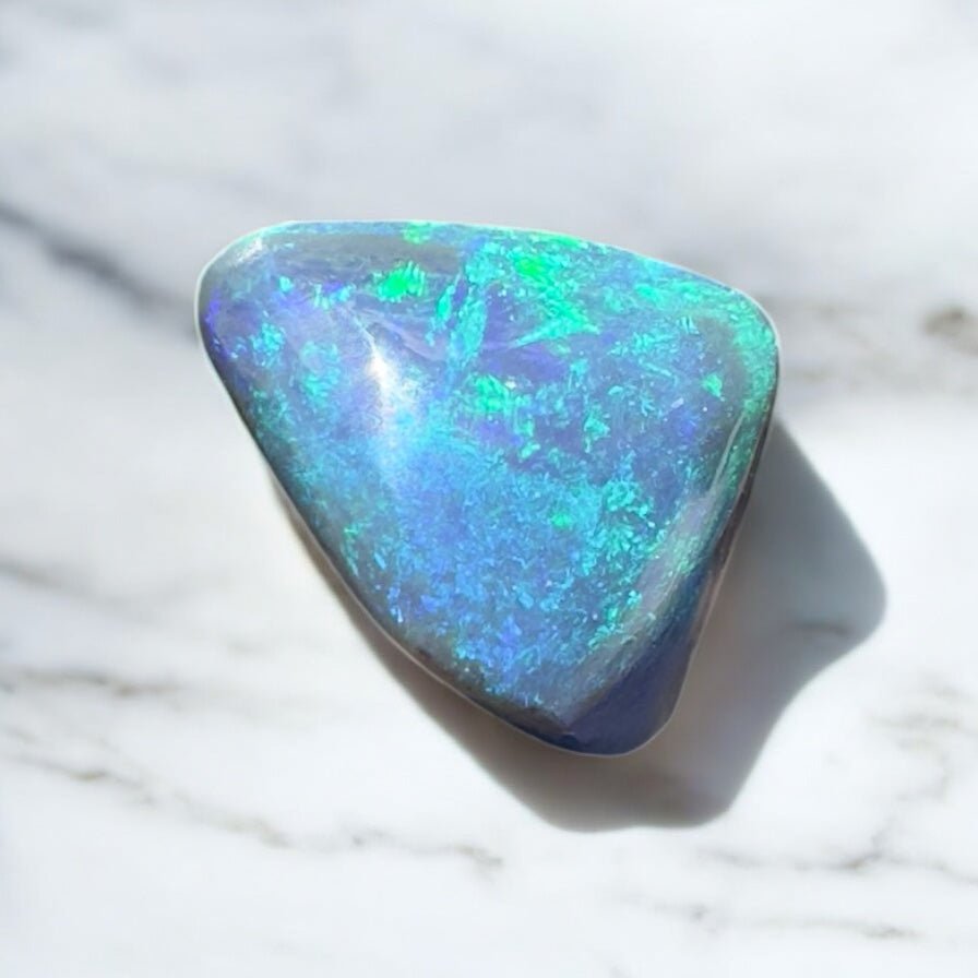 3.7CT Hand - cut Solid Australian Lightning Ridge Black Opal