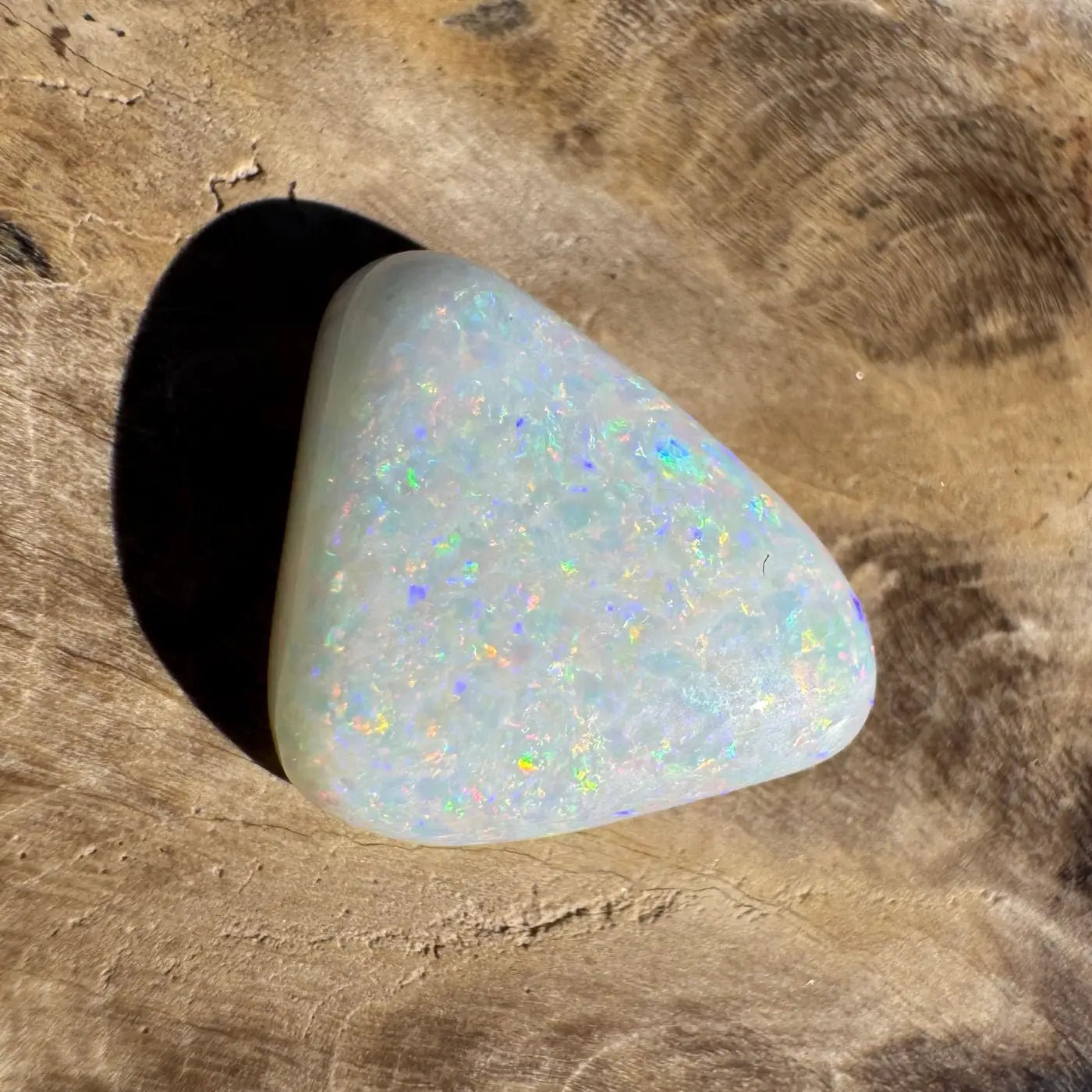 3.9ct Hand - Cut Solid Coober Pedy Opal