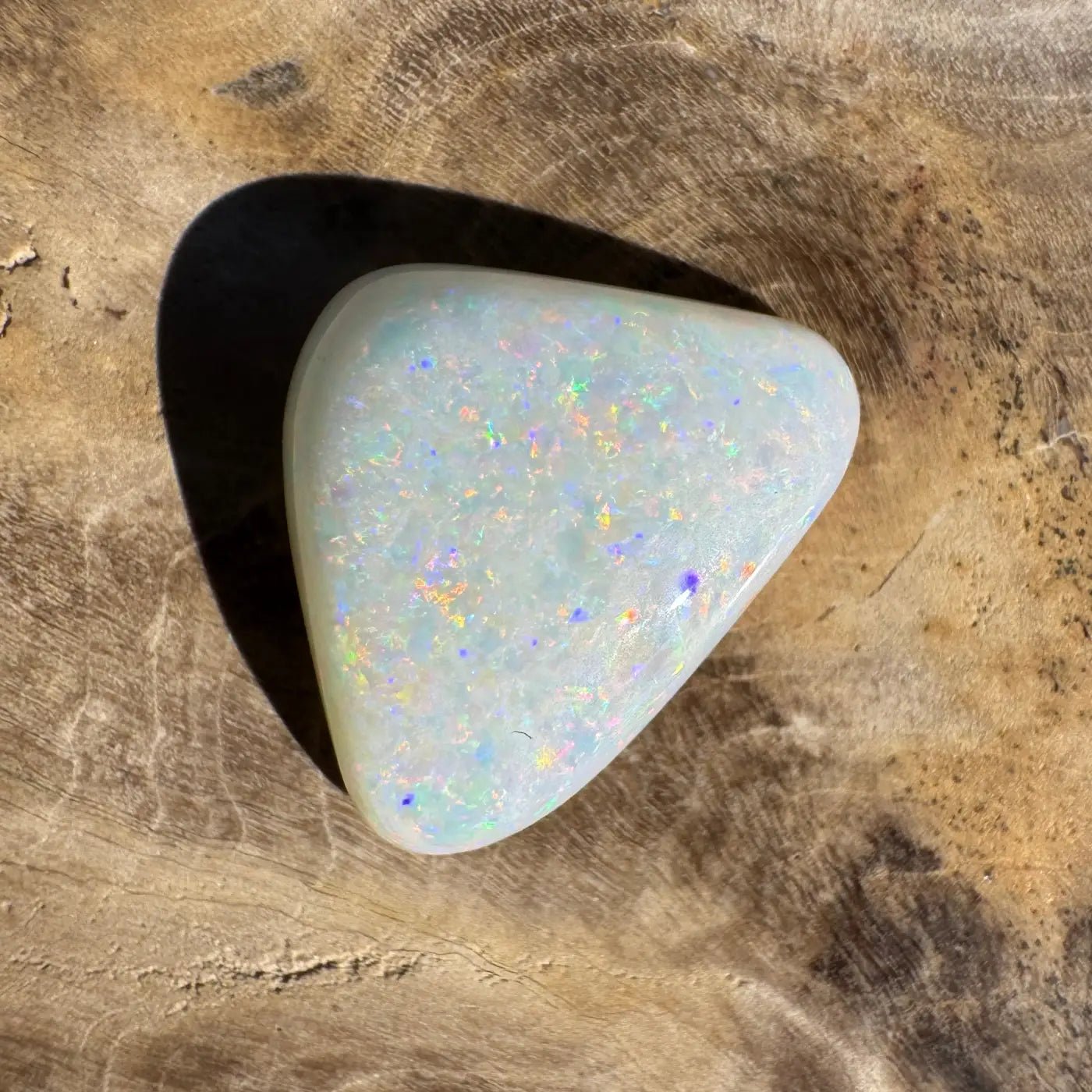 3.9ct Hand - Cut Solid Coober Pedy Opal