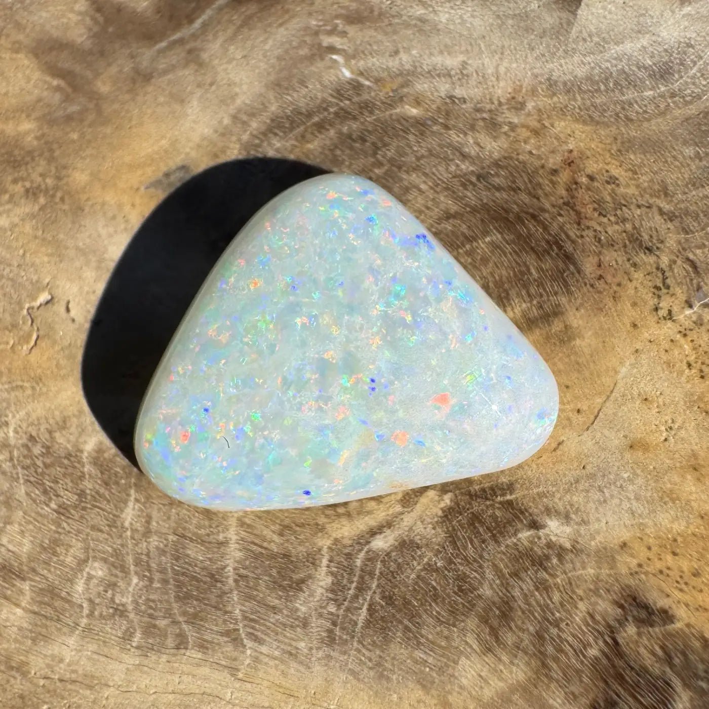 3.9ct Hand - Cut Solid Coober Pedy Opal