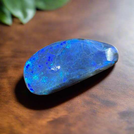 Hand-Cut Solid Lightning Ridge Black Opal 2.0carat