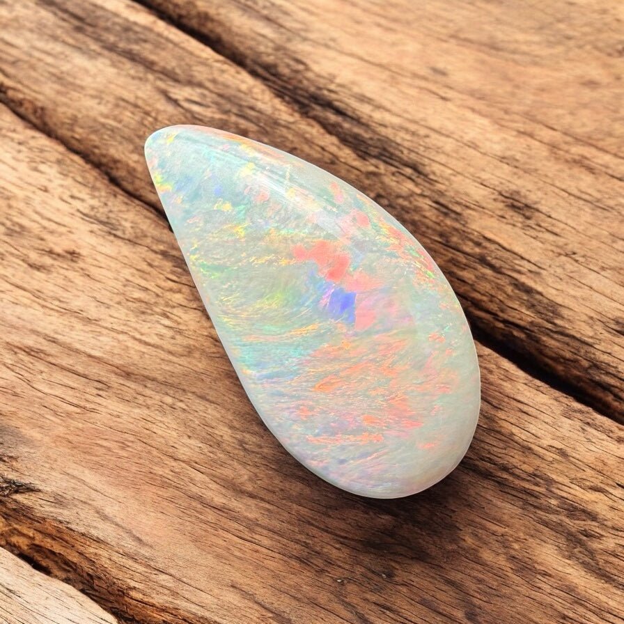 3ct Hand - cut Solid Lightning Ridge Opal