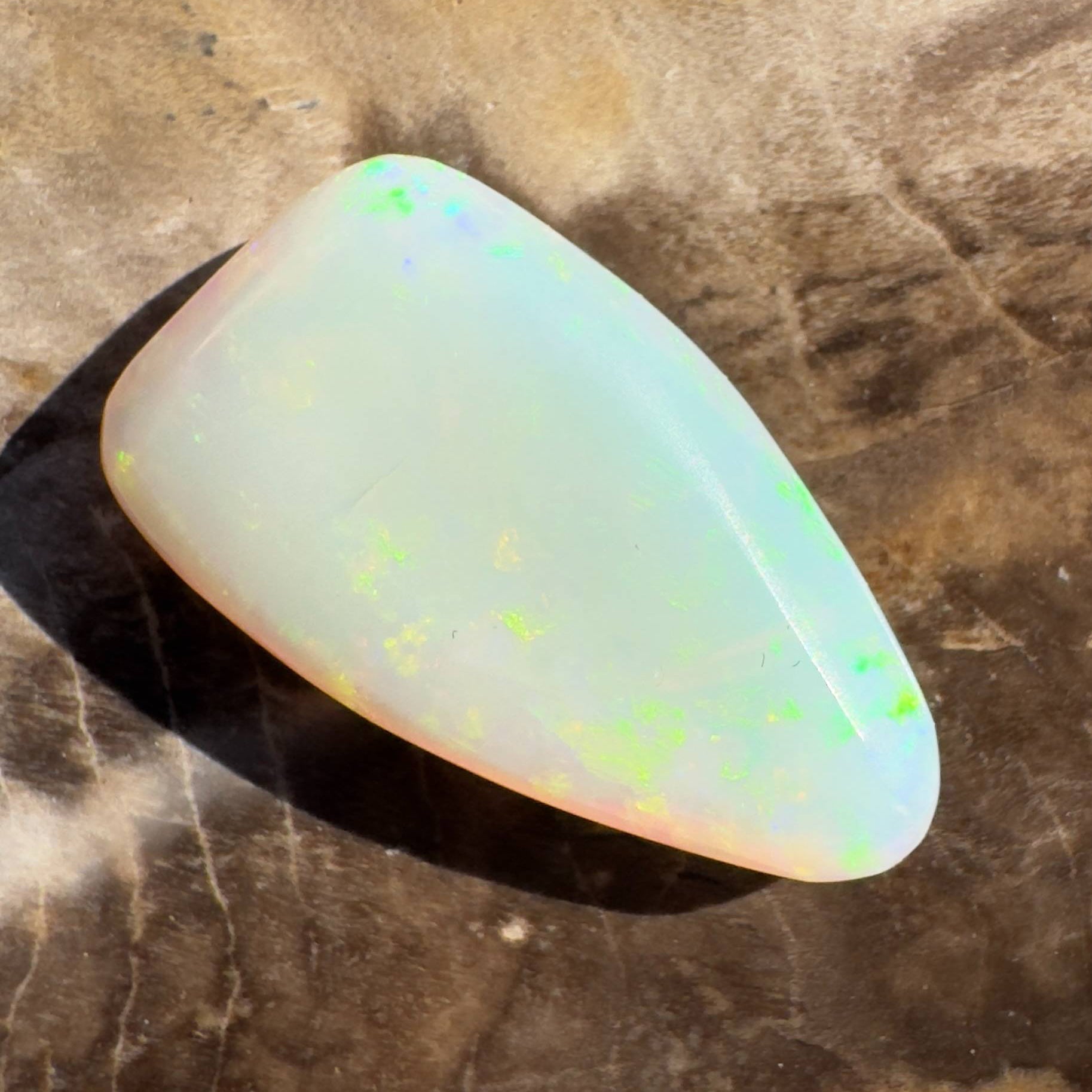 4.0CT Hand - cut Solid Australian Coober Pedy Opal