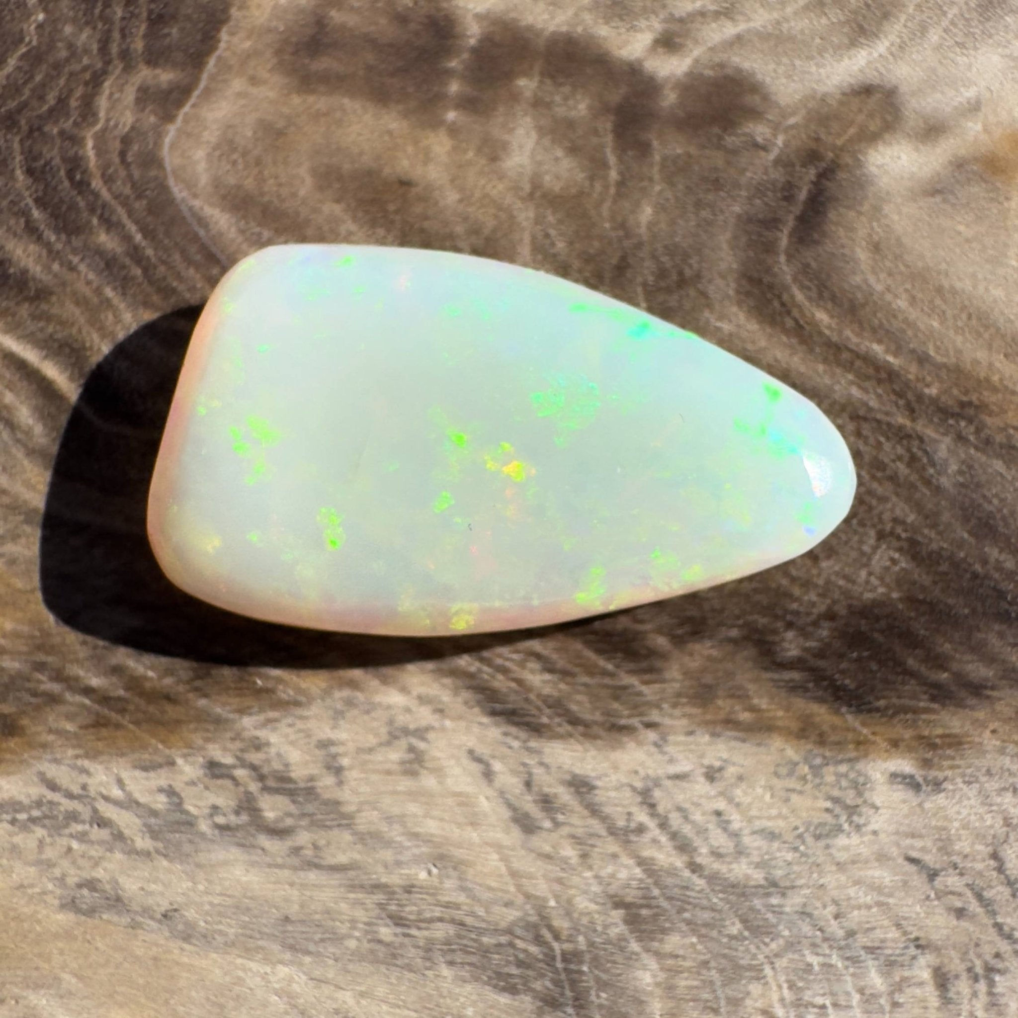 4.0CT Hand - cut Solid Australian Coober Pedy Opal