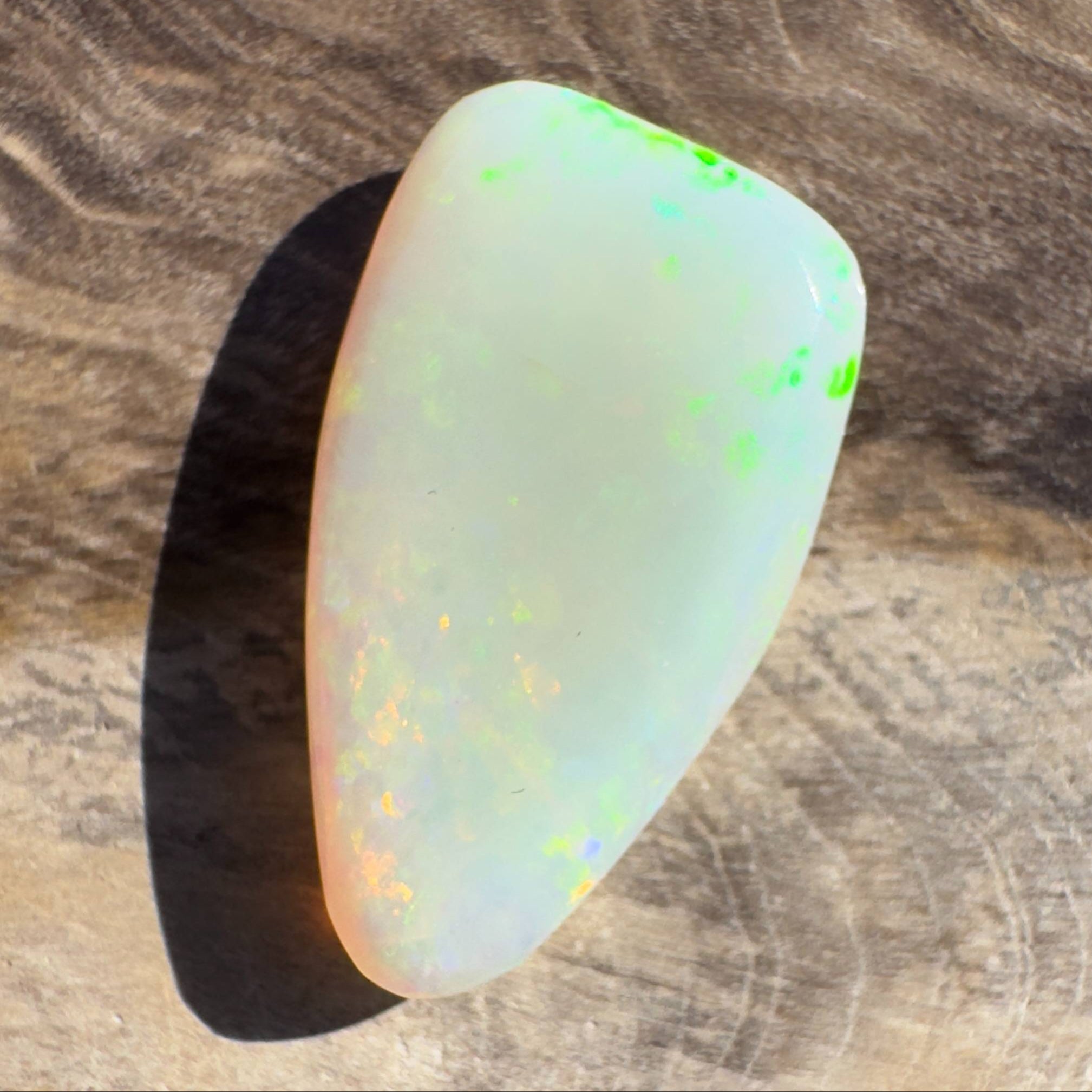 4.0CT Hand - cut Solid Australian Coober Pedy Opal