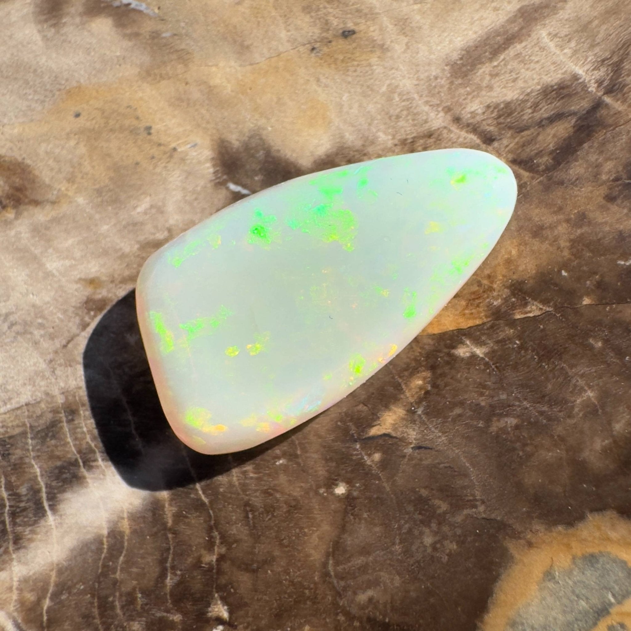 4.0CT Hand - cut Solid Australian Coober Pedy Opal