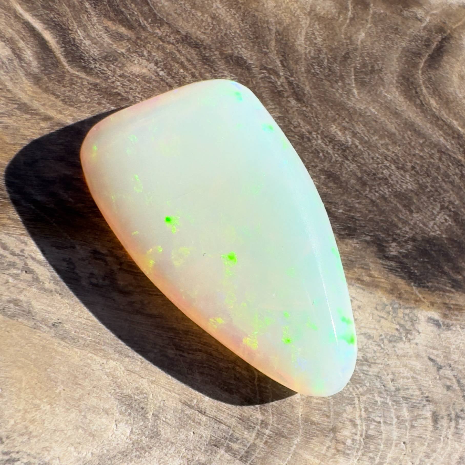 4.0CT Hand - cut Solid Australian Coober Pedy Opal