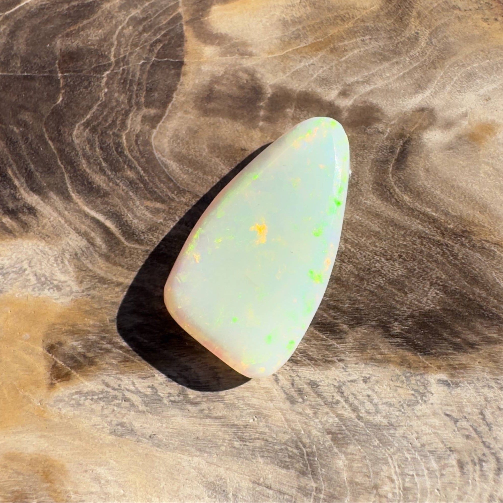 4.0CT Hand - cut Solid Australian Coober Pedy Opal