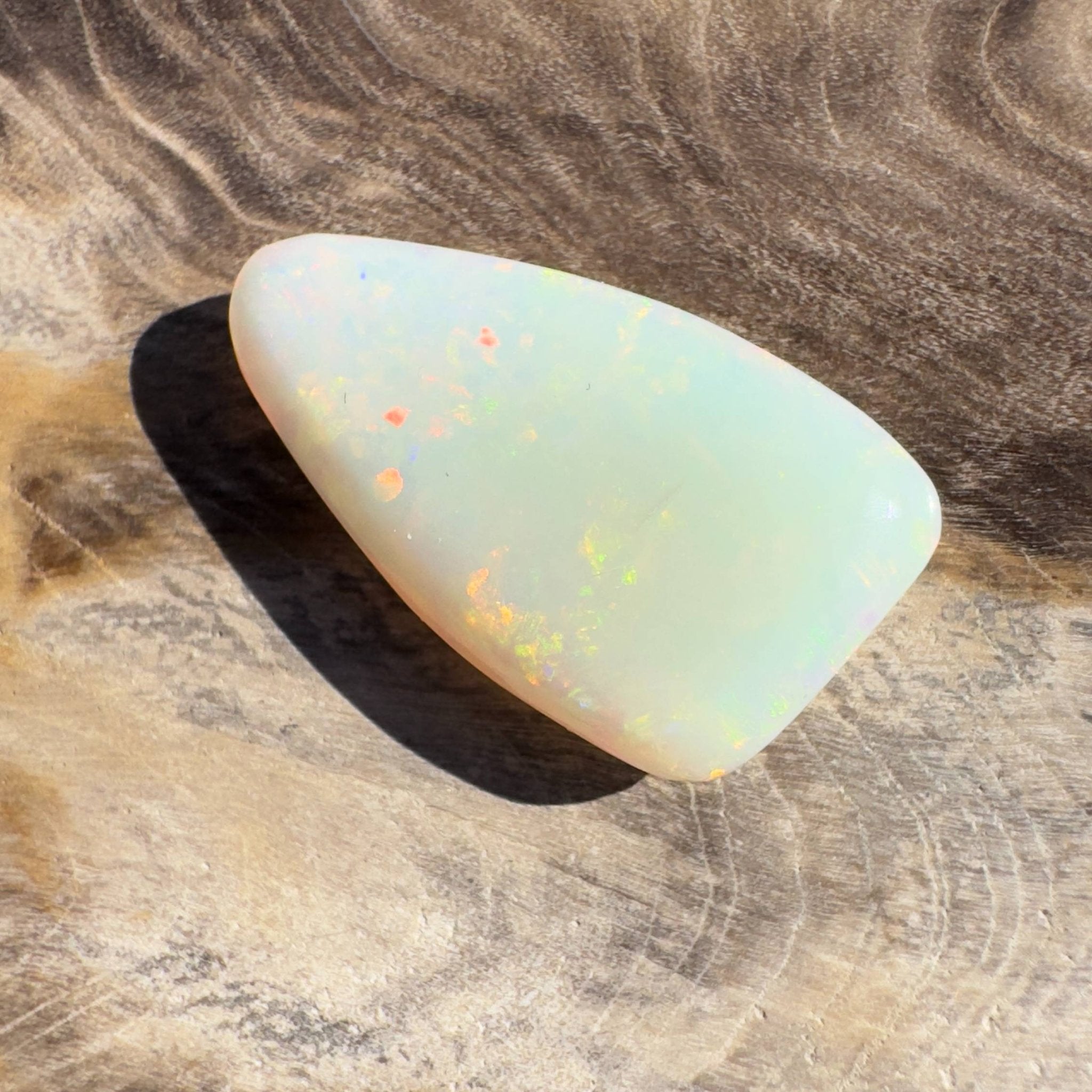 4.0CT Hand - cut Solid Australian Coober Pedy Opal