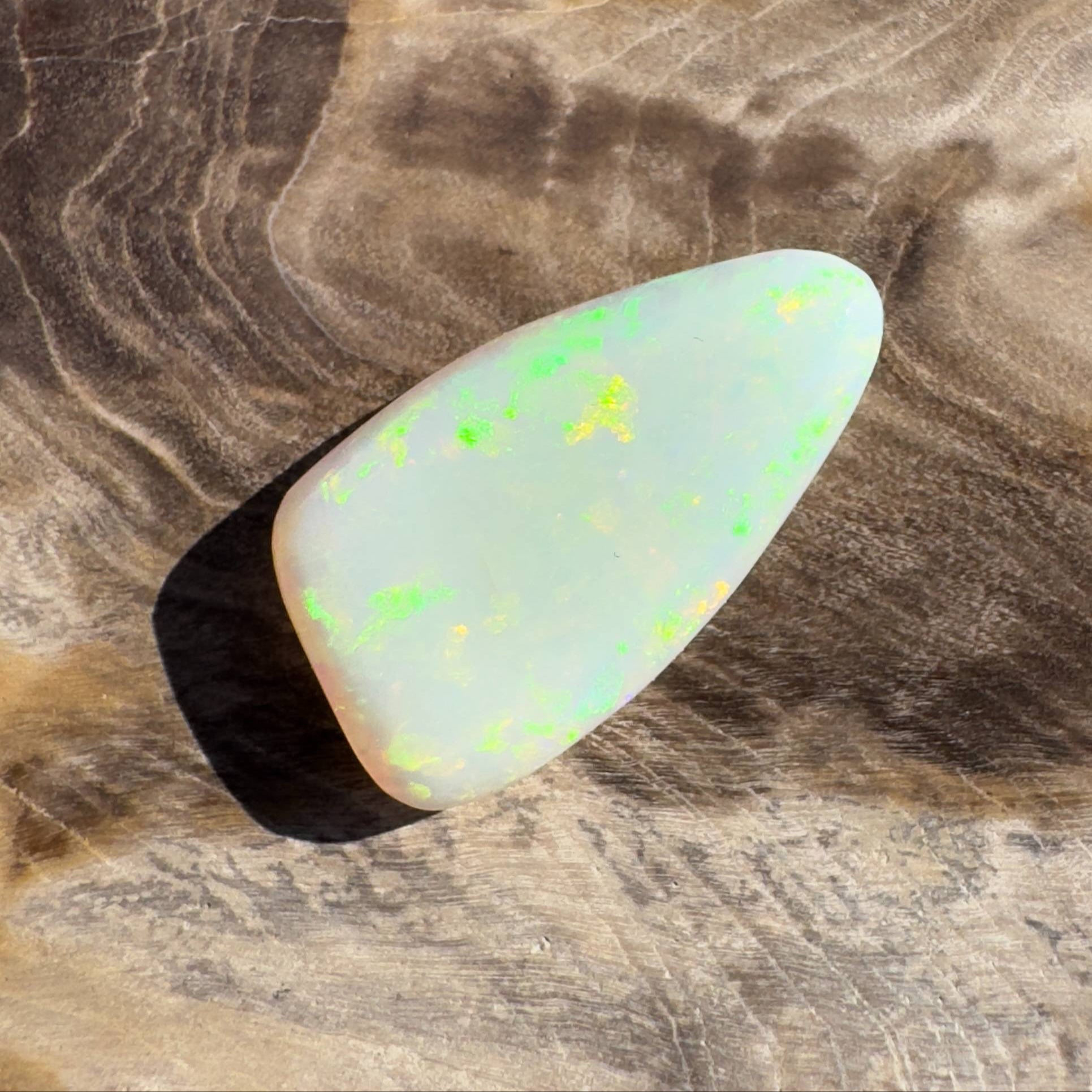 4.0CT Hand - cut Solid Australian Coober Pedy Opal