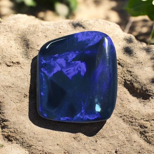 4.0ct Hand - cut Solid Lightning Ridge Semi Black Opal