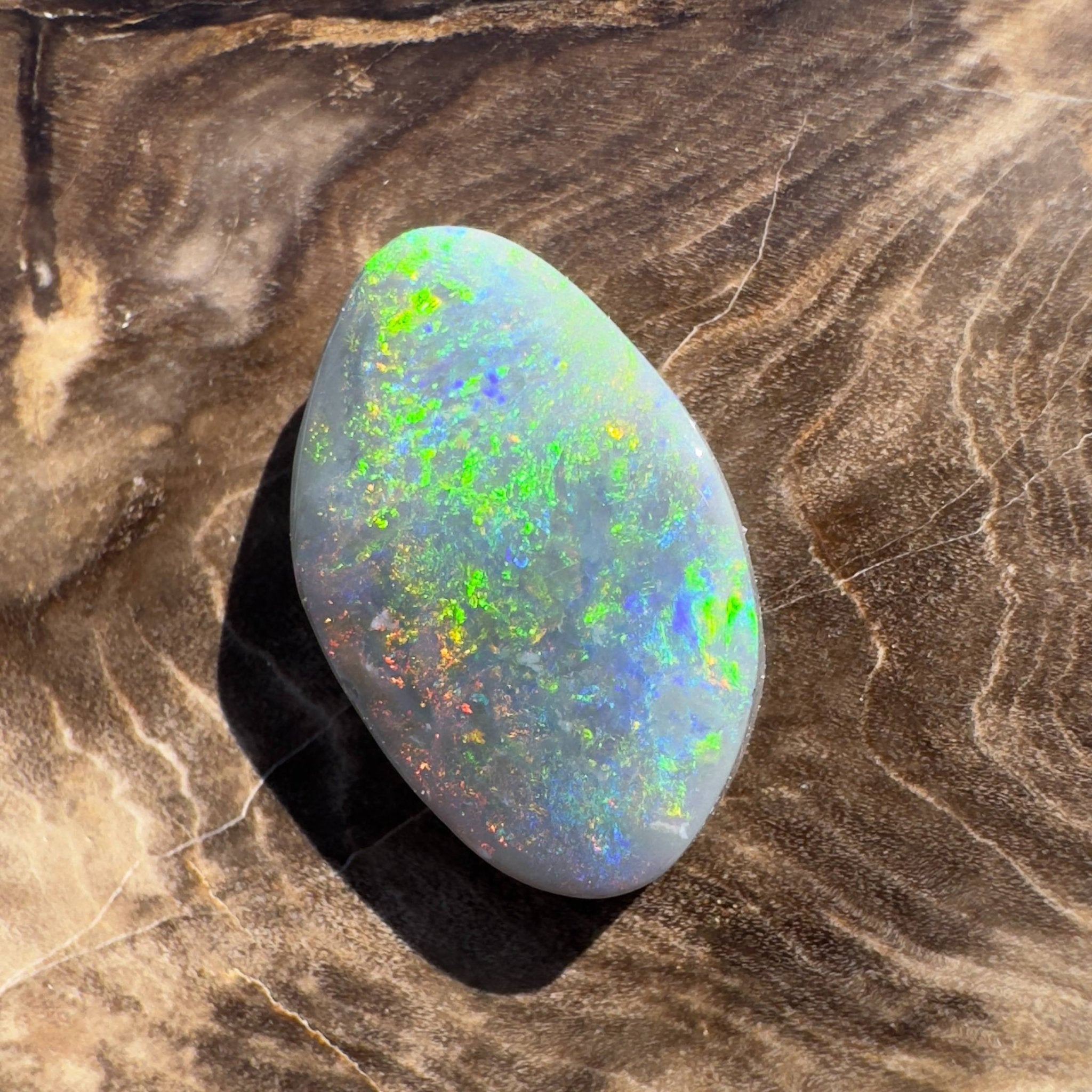 4.1ct Hand - carved Solid Lightning Ridge Semi Black Opal