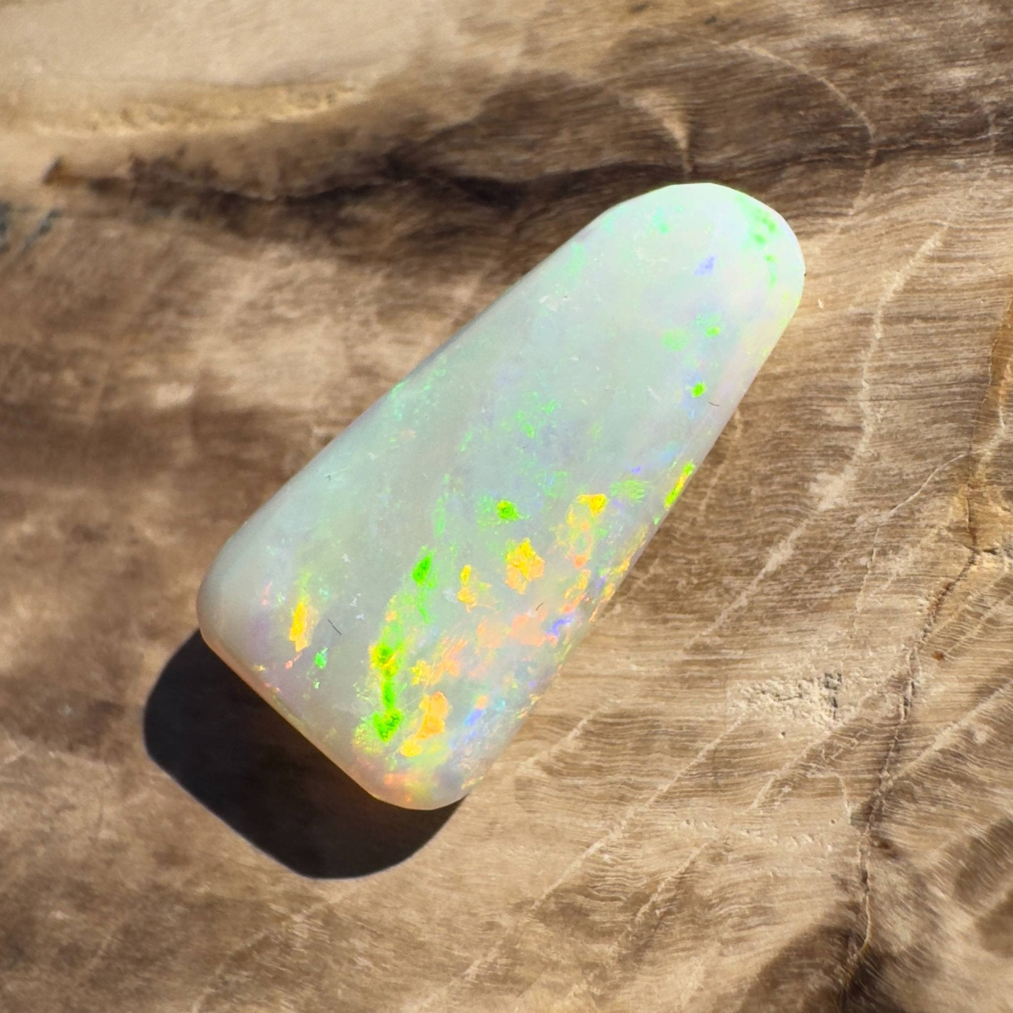 4.1CT Hand - cut Solid Australian Coober Pedy Opal