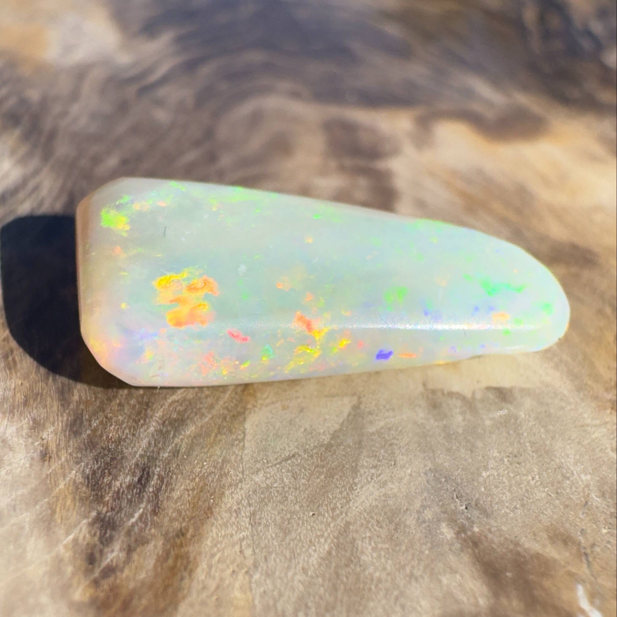 4.1CT Hand - cut Solid Australian Coober Pedy Opal