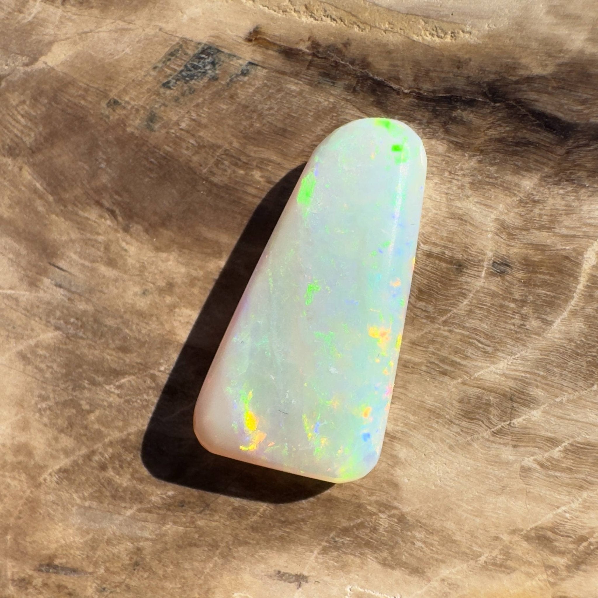 4.1CT Hand - cut Solid Australian Coober Pedy Opal