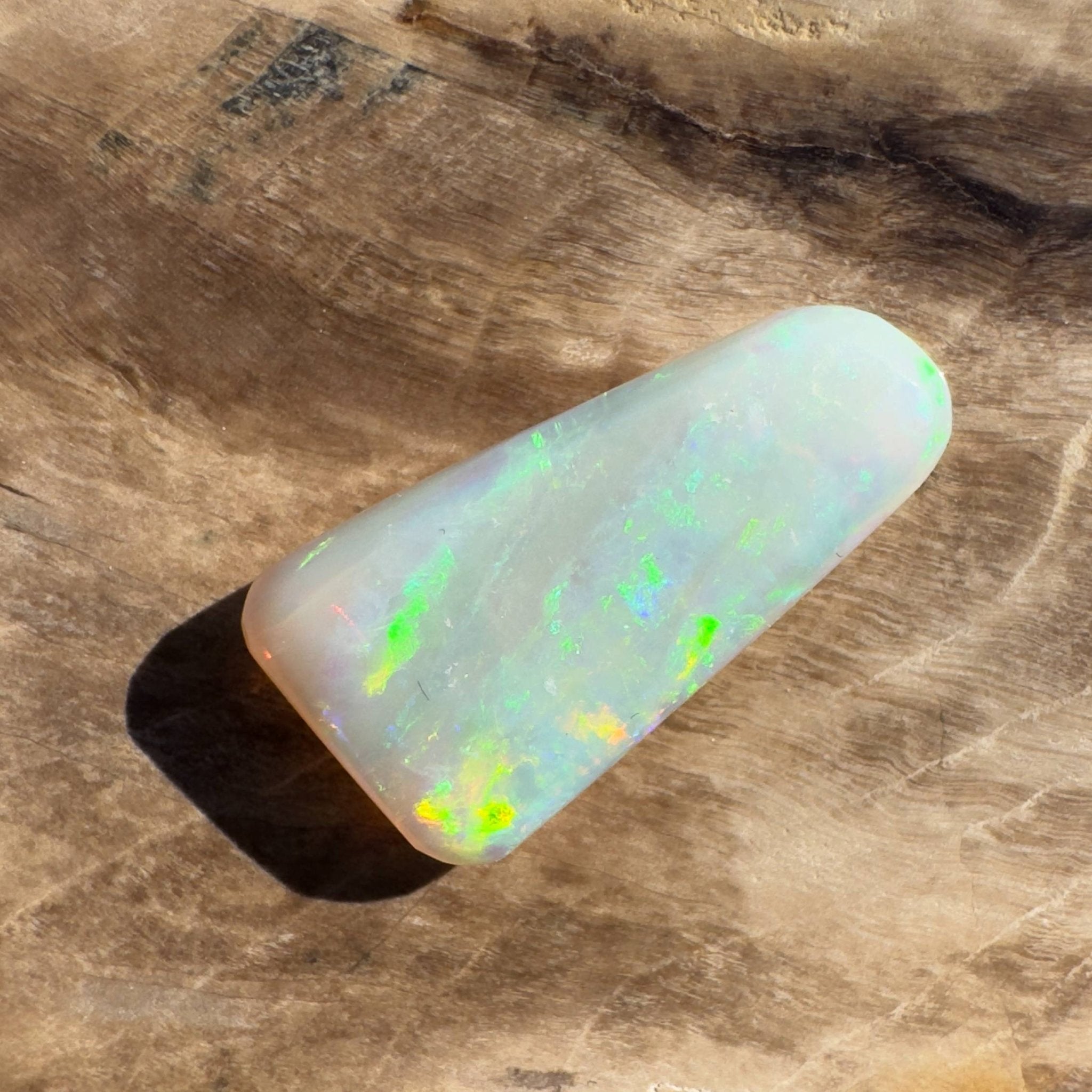 4.1CT Hand - cut Solid Australian Coober Pedy Opal