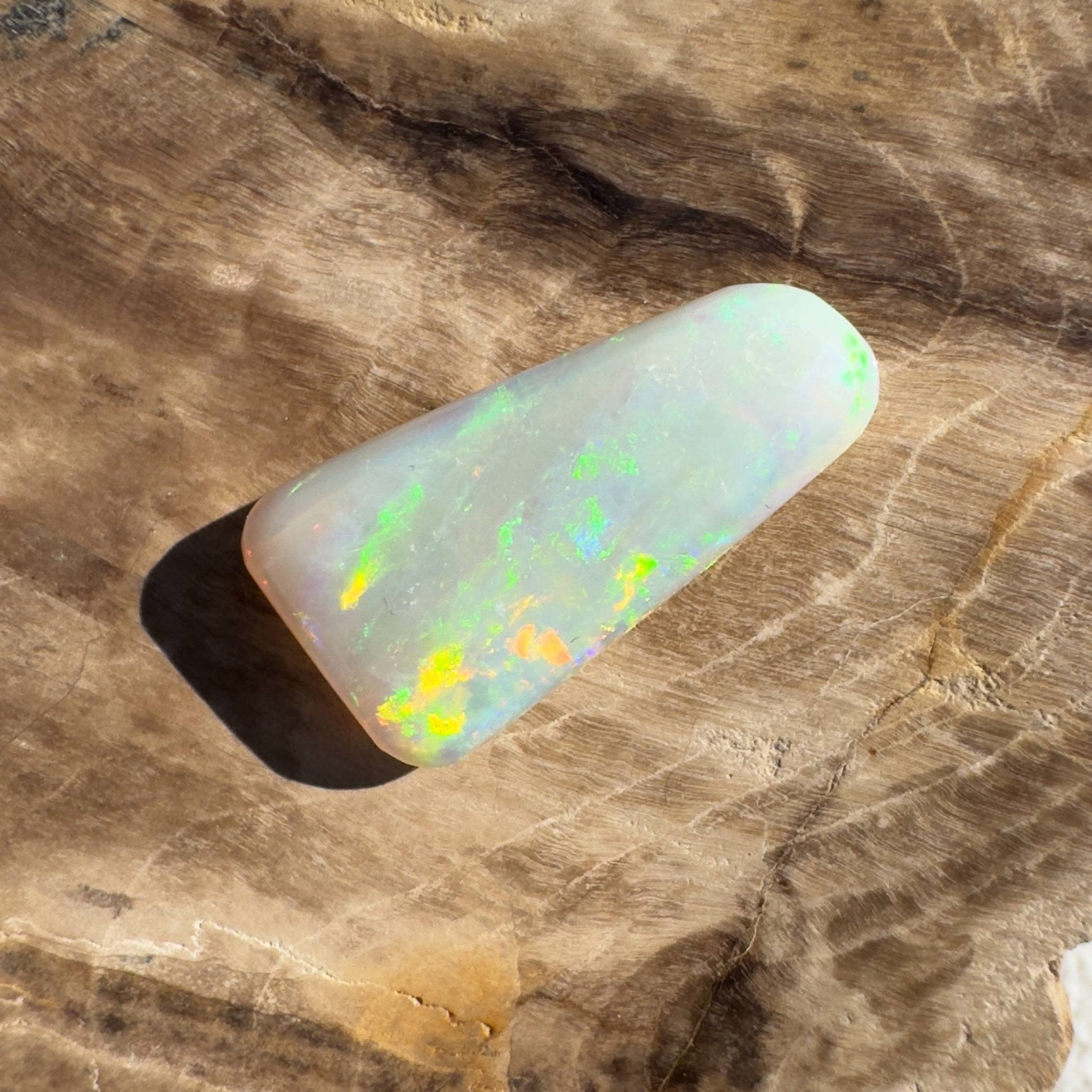 4.1CT Hand - cut Solid Australian Coober Pedy Opal