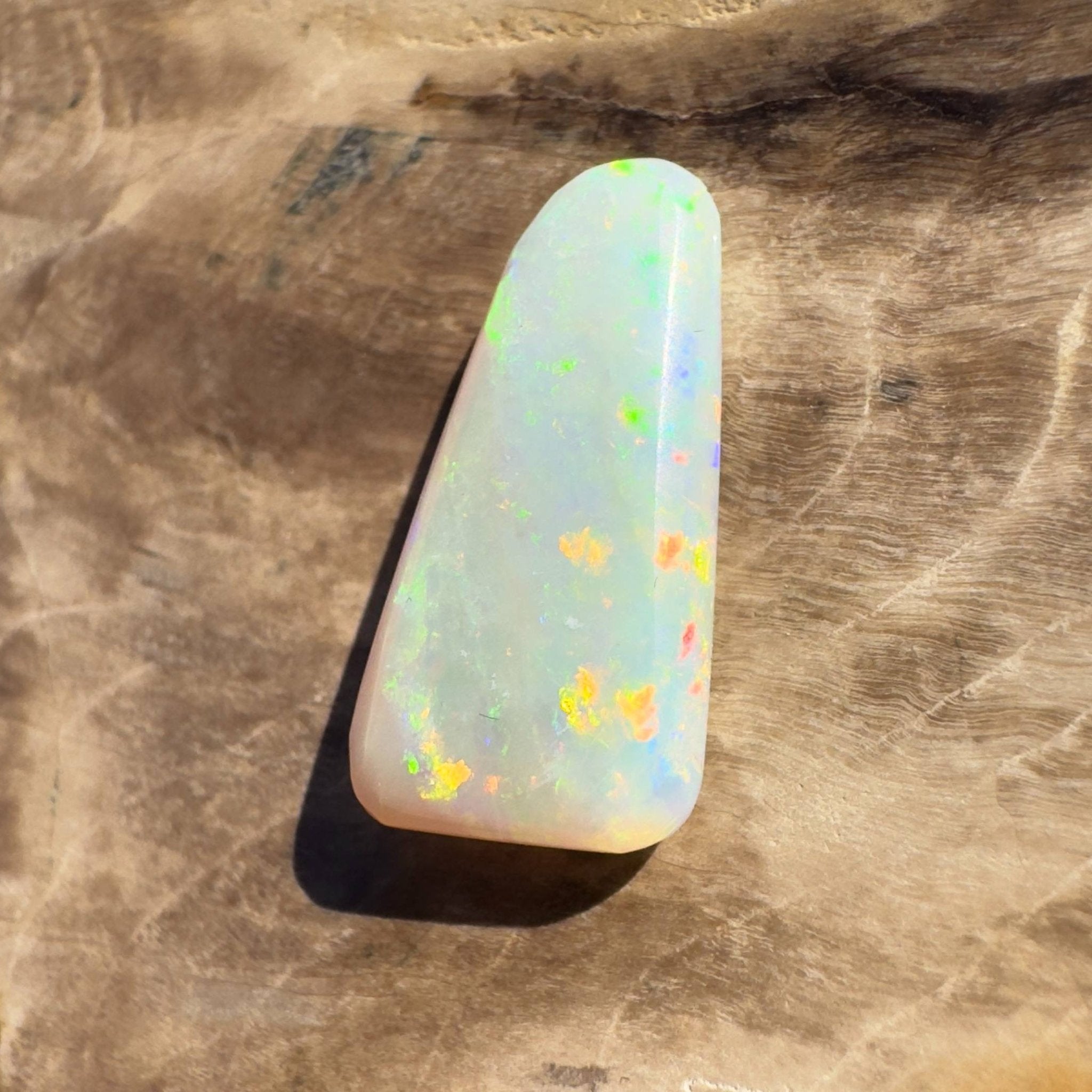 4.1CT Hand - cut Solid Australian Coober Pedy Opal