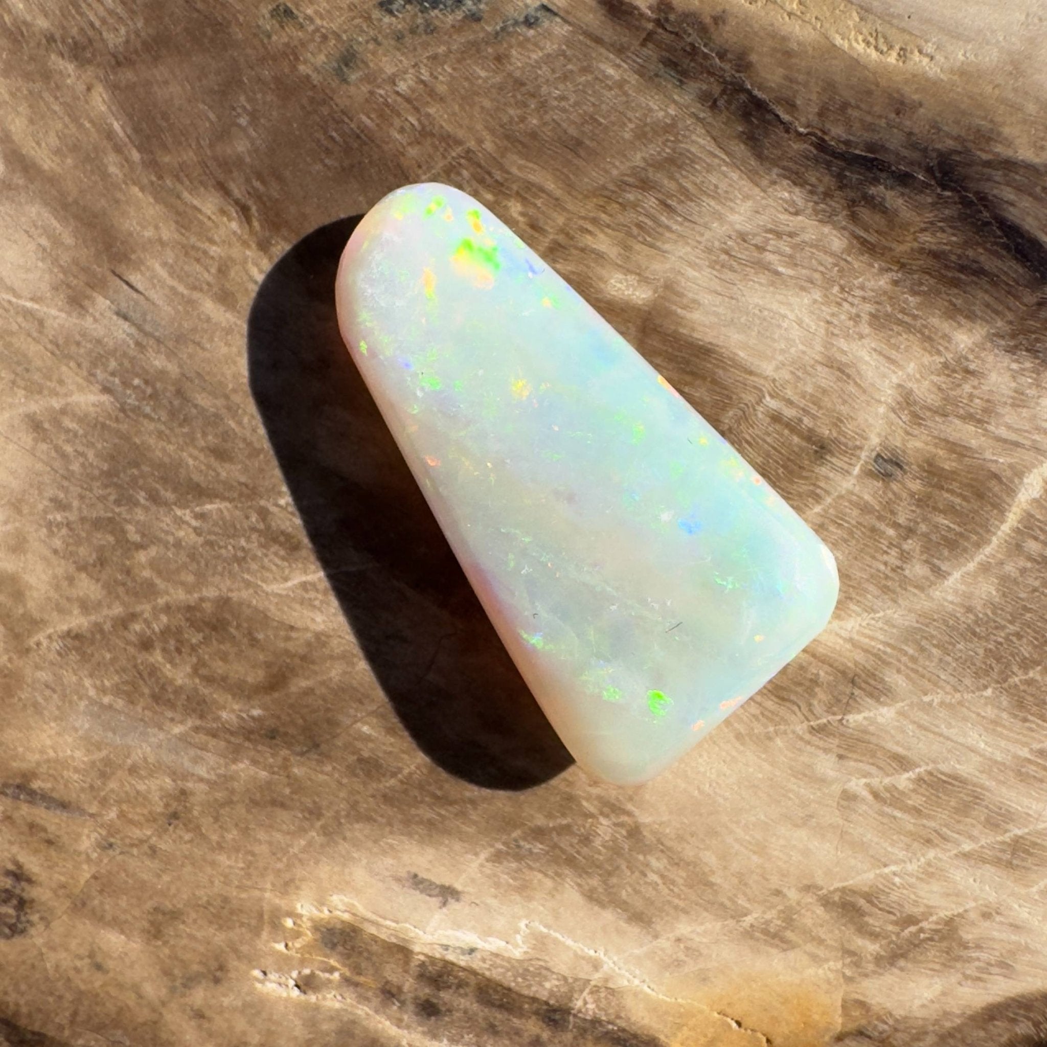 4.1CT Hand - cut Solid Australian Coober Pedy Opal