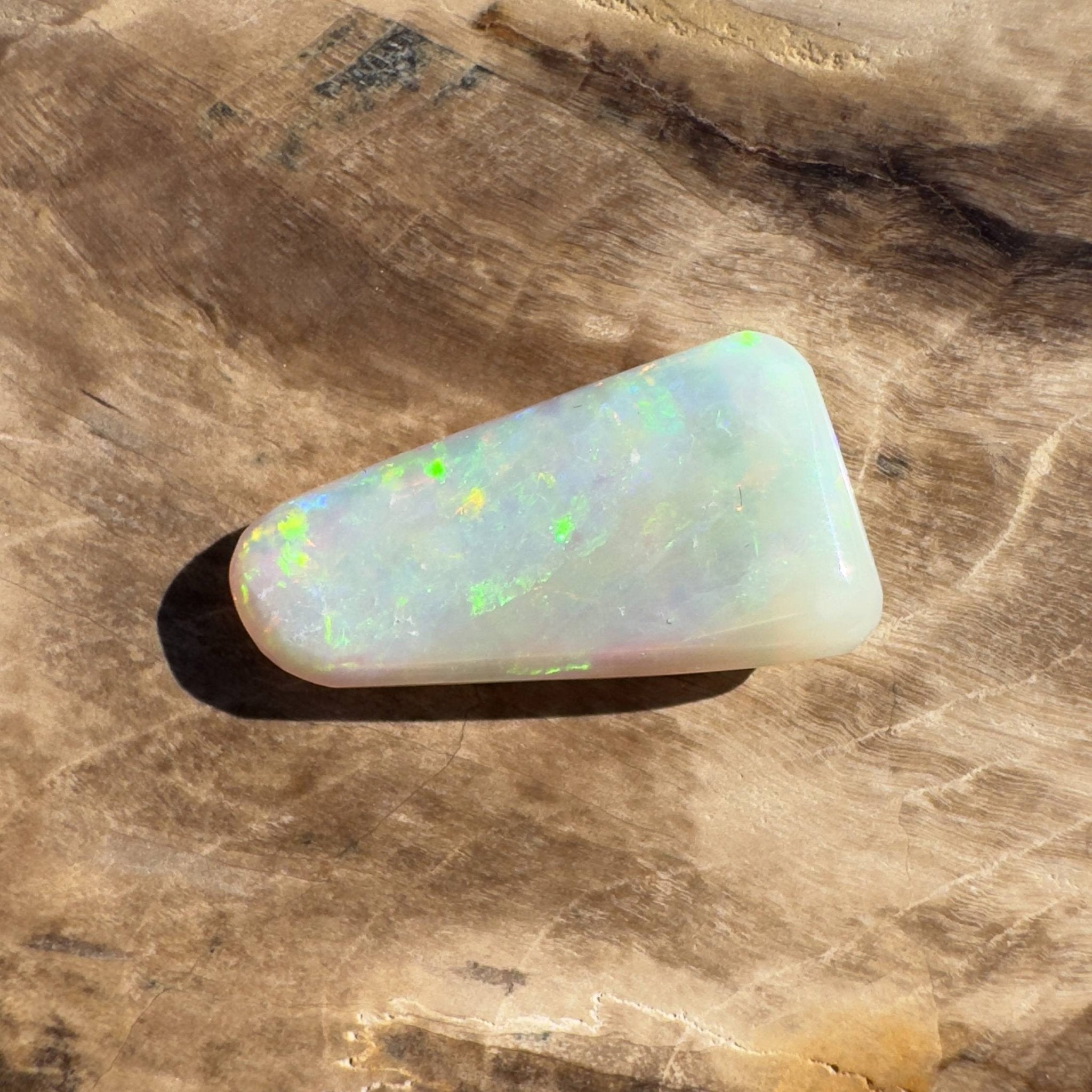 4.1CT Hand - cut Solid Australian Coober Pedy Opal