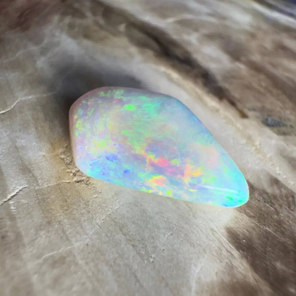 4.1ct Hand - Cut Solid Lightning Ridge Semi Black Opal