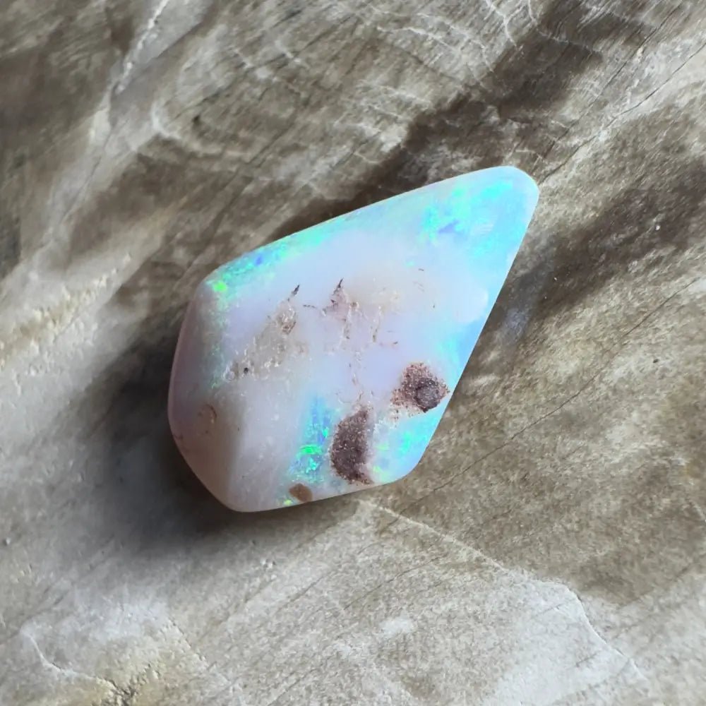 4.1ct Hand - Cut Solid Lightning Ridge Semi Black Opal