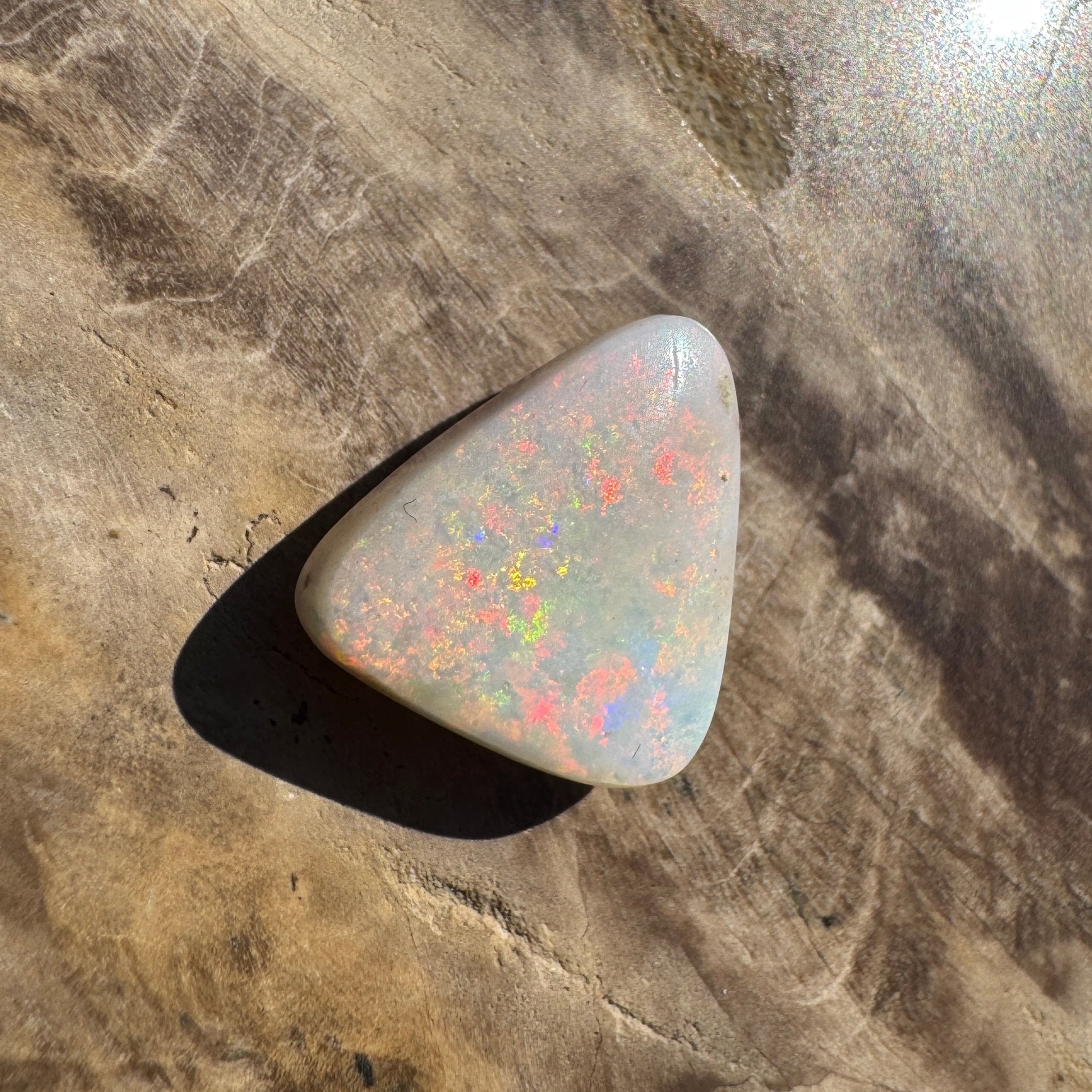 4.7ct Hand - cut Solid Coober Pedy Opal