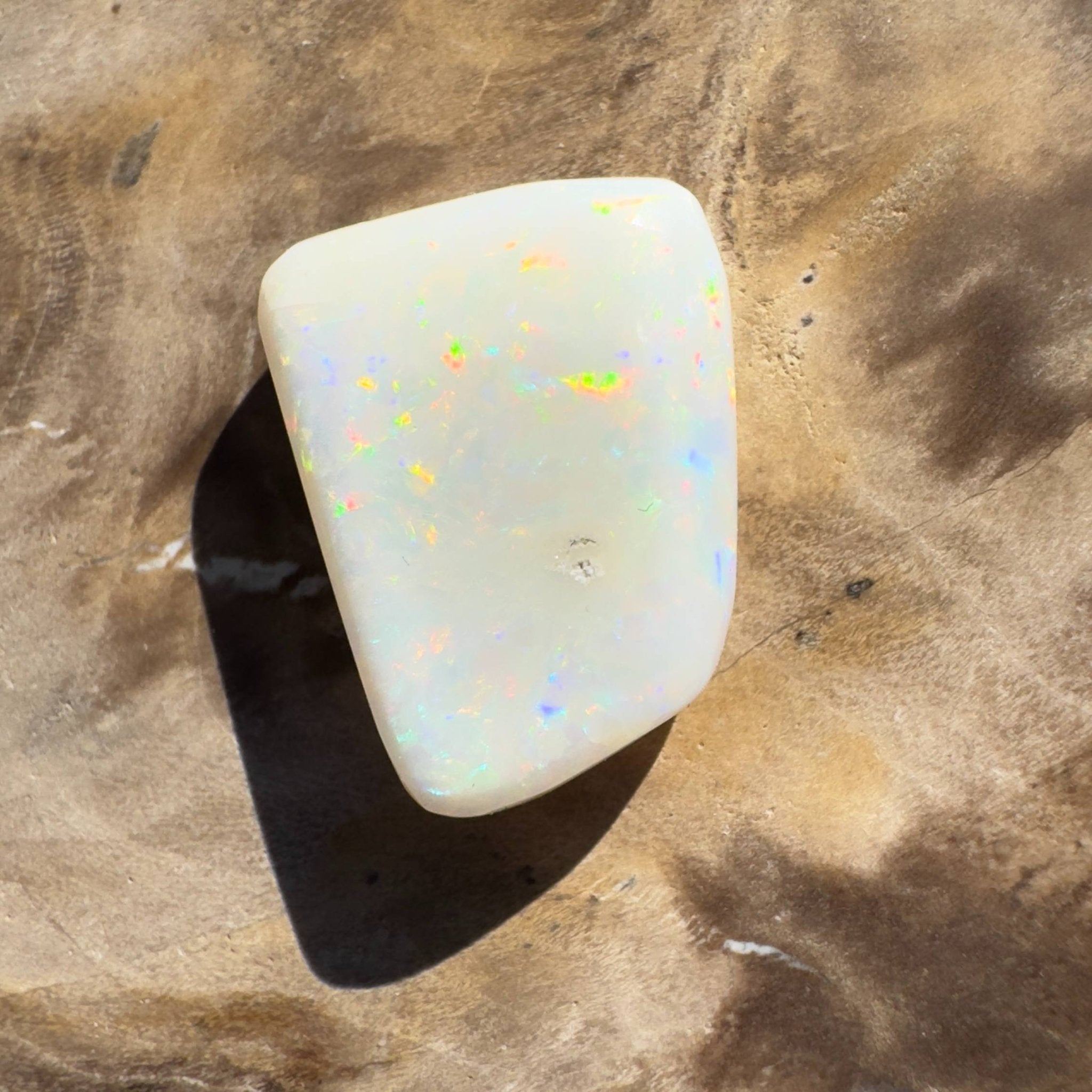 4.7ct Hand - cut Solid Coober Pedy Opal