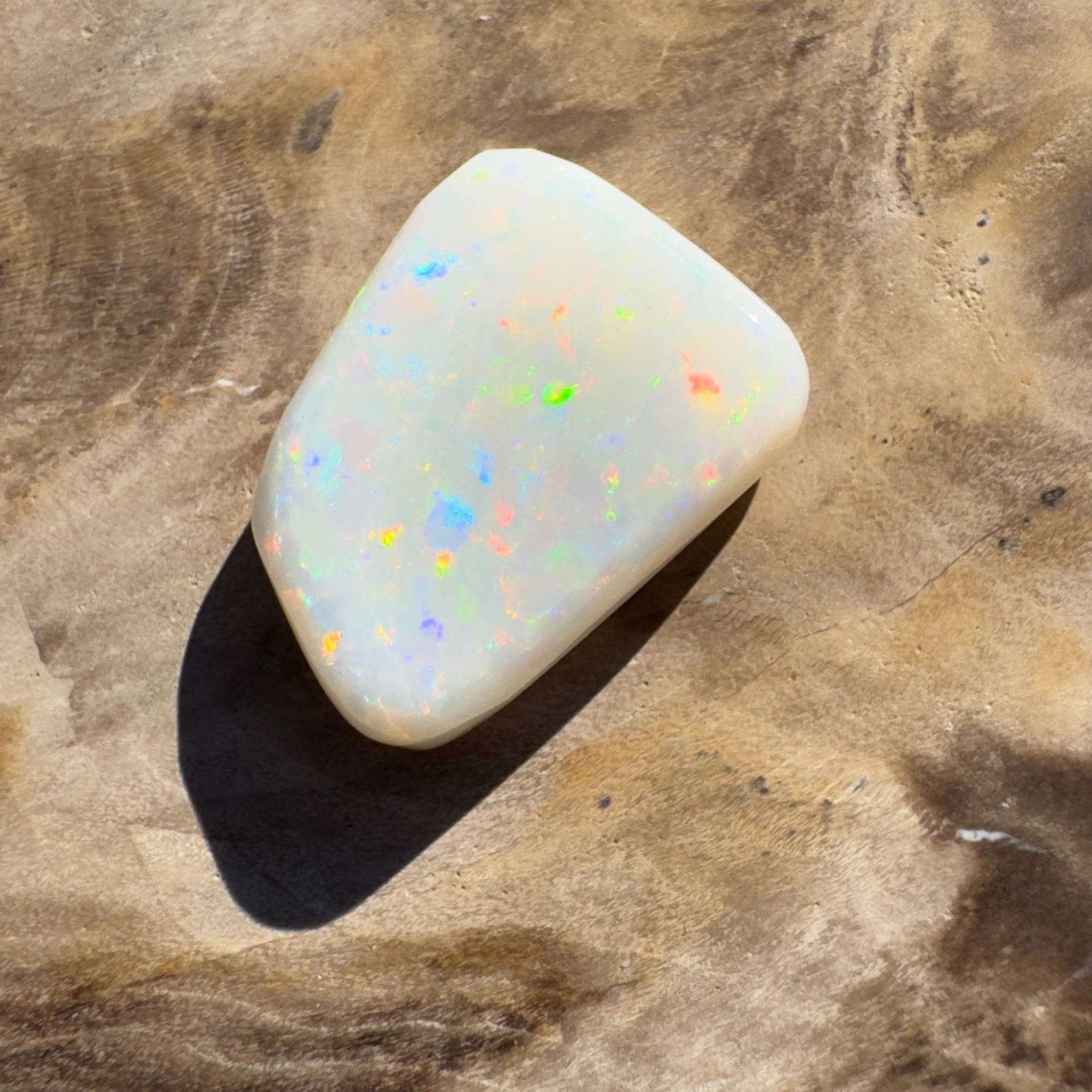 4.7ct Hand - cut Solid Coober Pedy Opal