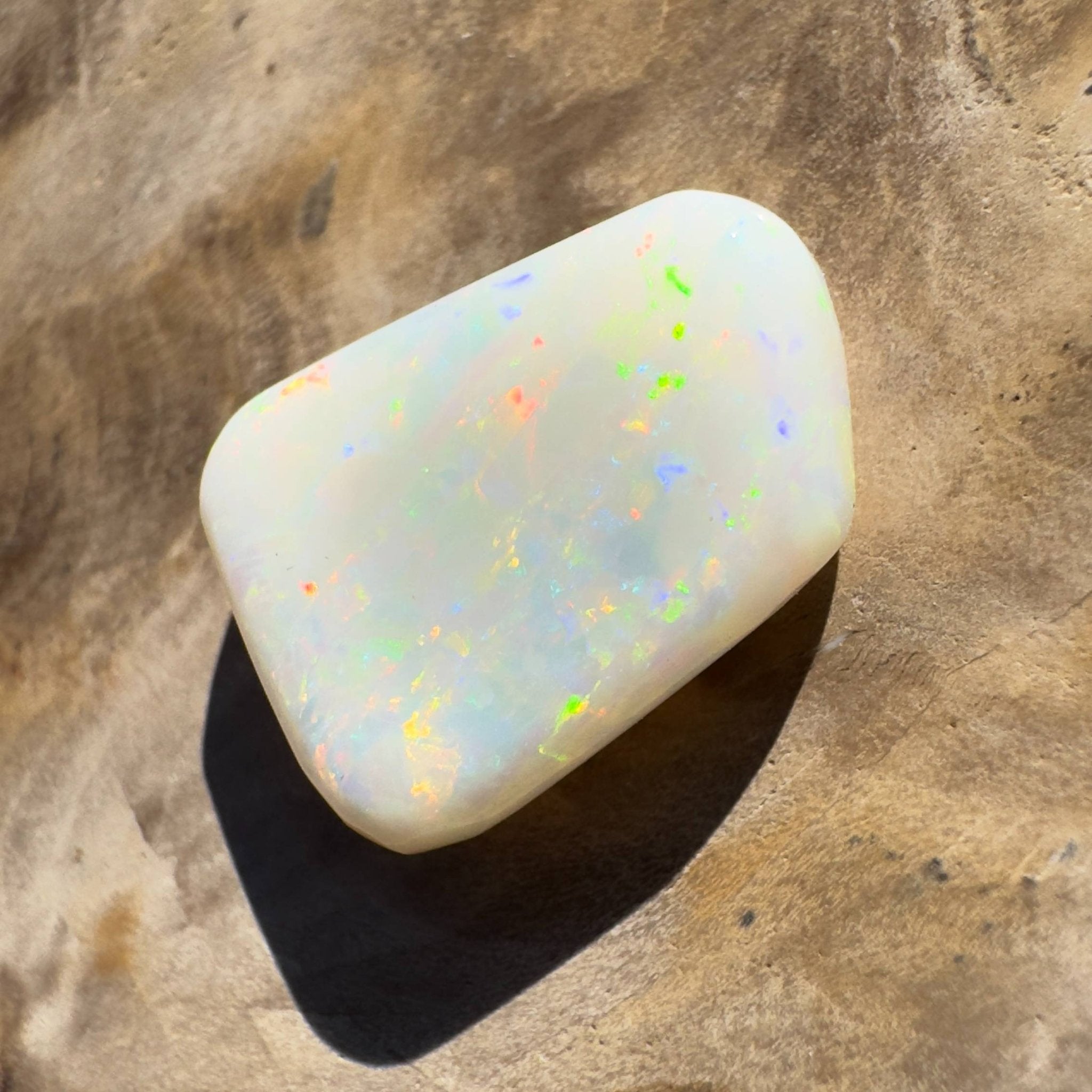 4.7ct Hand - cut Solid Coober Pedy Opal